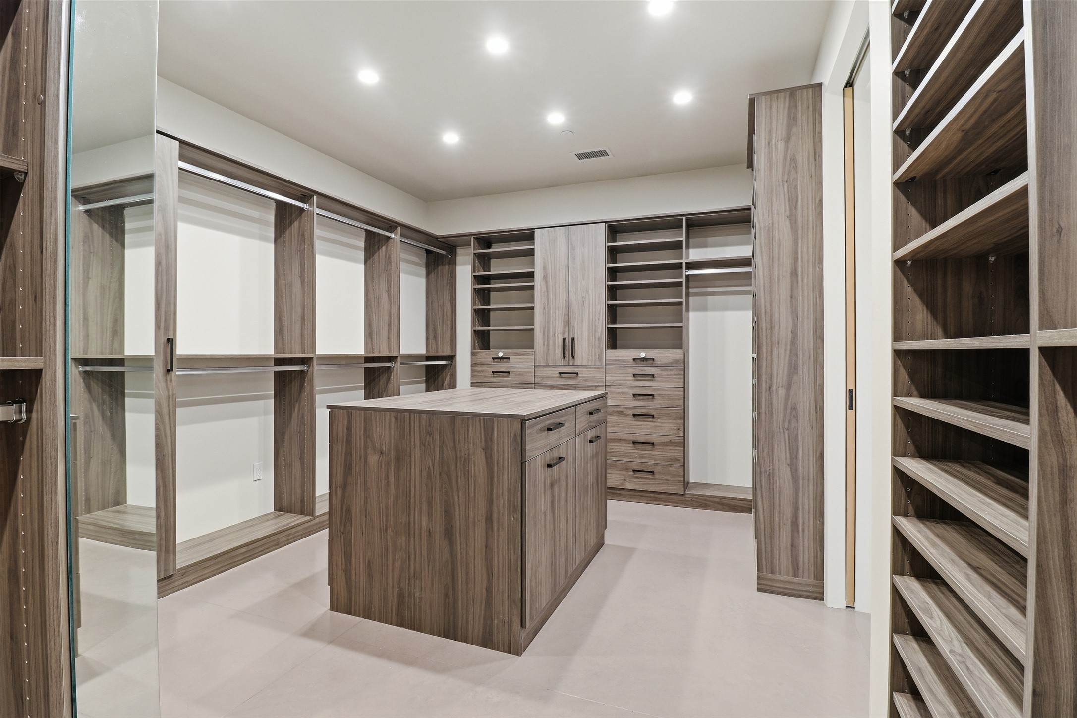  123 E. Lupita Road - 物件實景