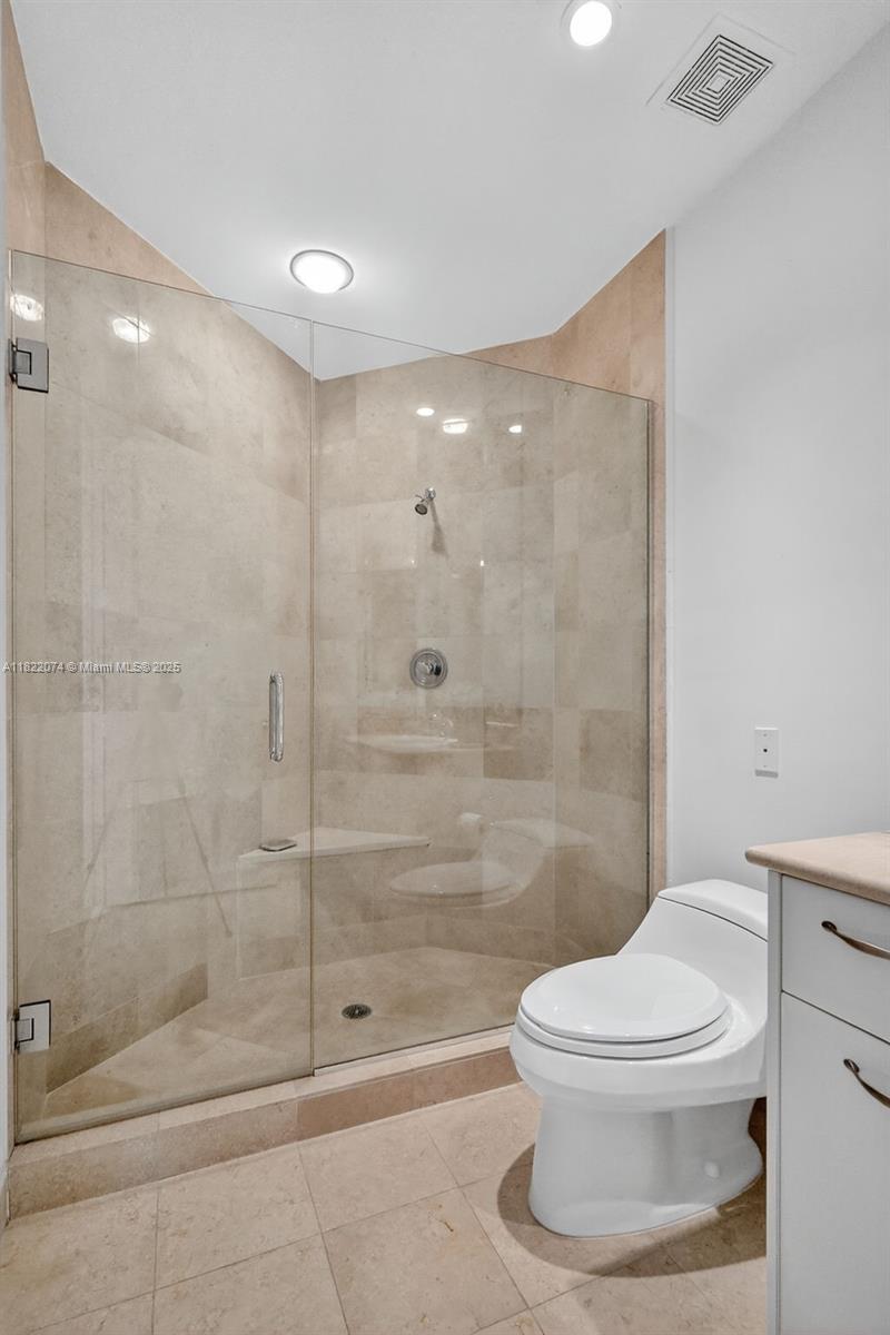 Aventura, Florida, 33180, United States, 4 Bedrooms Bedrooms, ,7 BathroomsBathrooms,Residential,For Sale,1890207