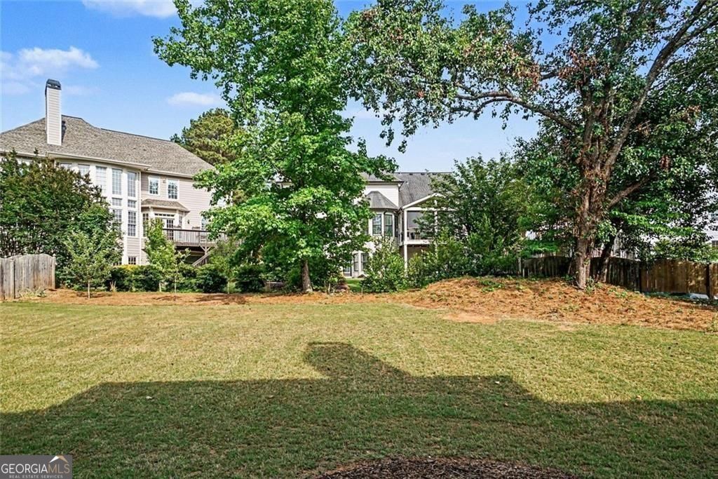 Roswell, Georgia, 30075, United States, 5 Bedrooms Bedrooms, ,4 BathroomsBathrooms,Residential,For Sale,2044480