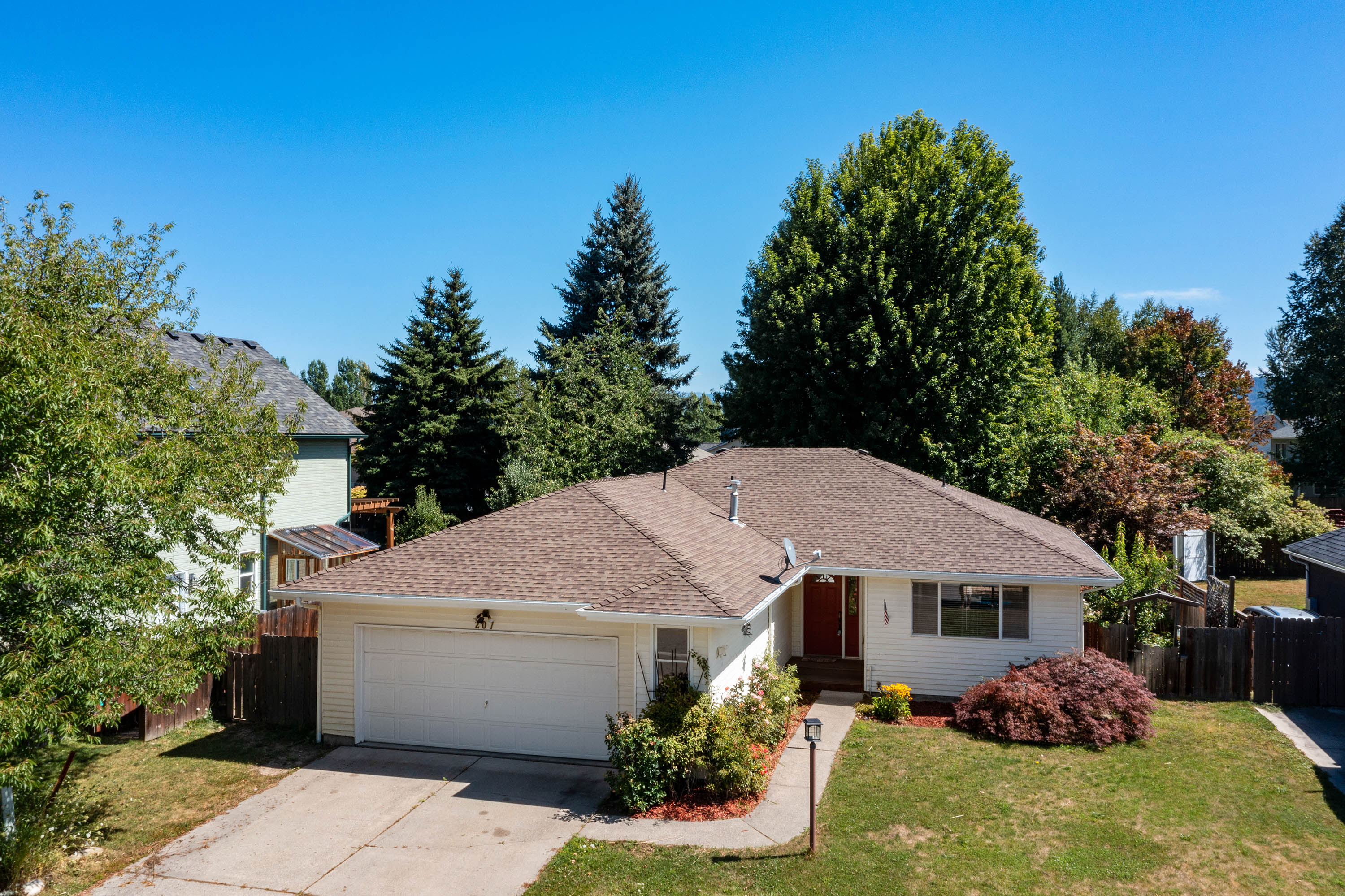 Sandpoint, Idaho, 83864, United States, 3 Bedrooms Bedrooms, ,2 BathroomsBathrooms,Residential,For Sale,2005363