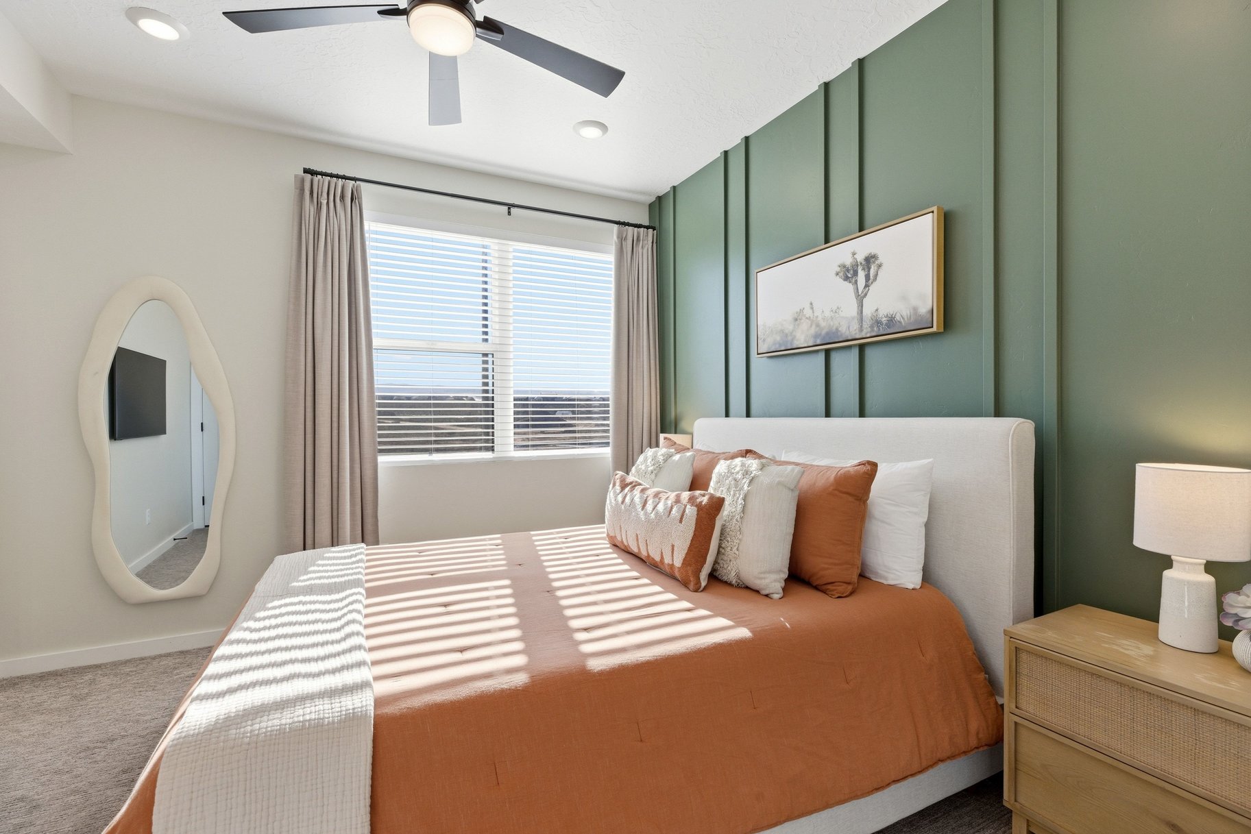  Top-Floor Desert Color Retreat With Lagoon Access & Views - 物件實景