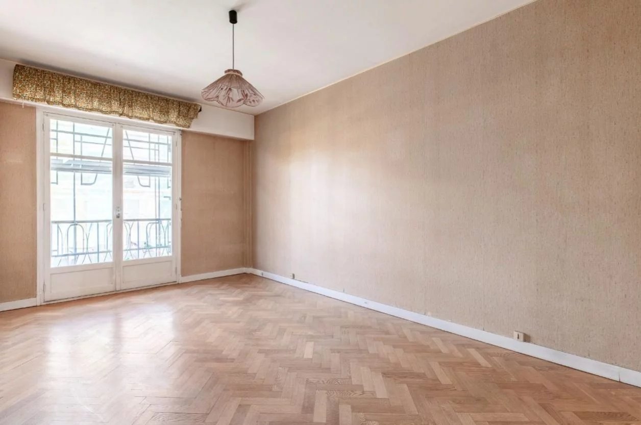 Nice, Provence-Alpes-Côte d’Azur, 06000, FR, 1 Bedroom Bedrooms, ,2 BathroomsBathrooms,Residential,For Sale,1898454