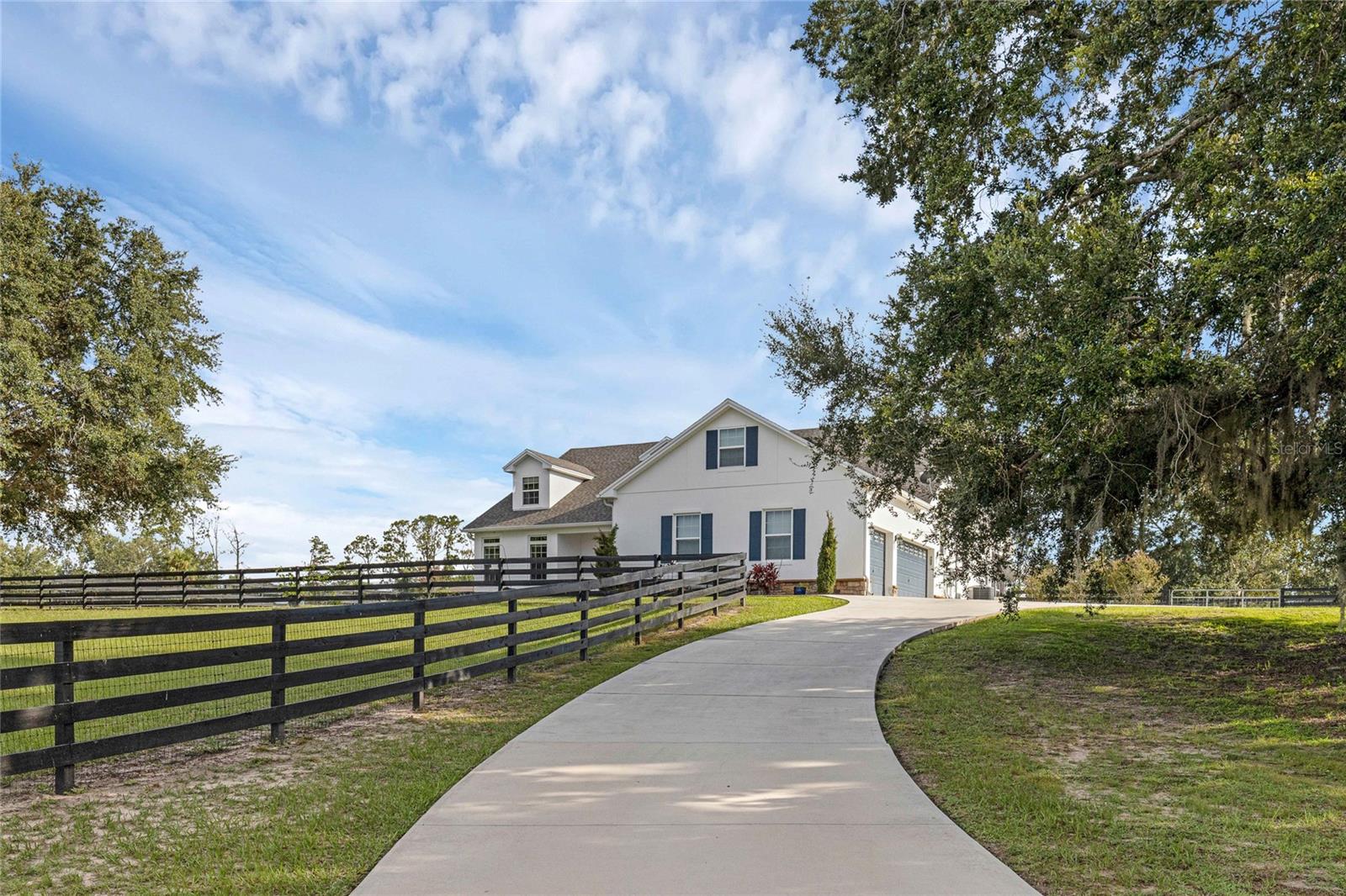 WEIRSDALE, Florida, 32195, United States, 5 Bedrooms Bedrooms, ,3 BathroomsBathrooms,Residential,For Sale,1921300