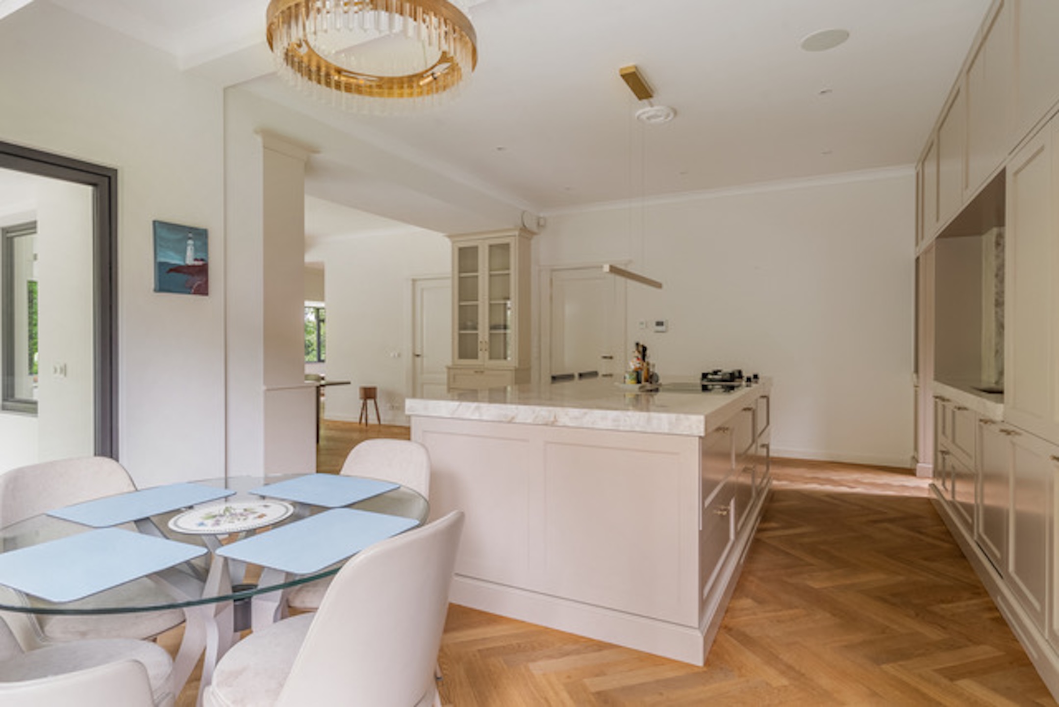  Spacious, turn-key family villa with swimming pool and guest accommodation - 物件實景