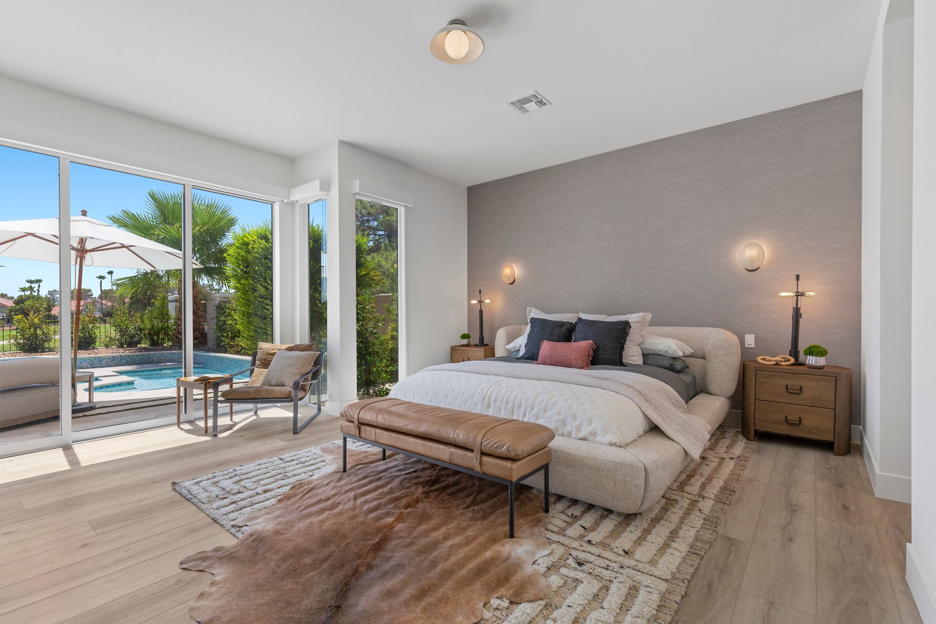  Golf Front Luxury in Guard-Gated Spanish Trail - 物件實景