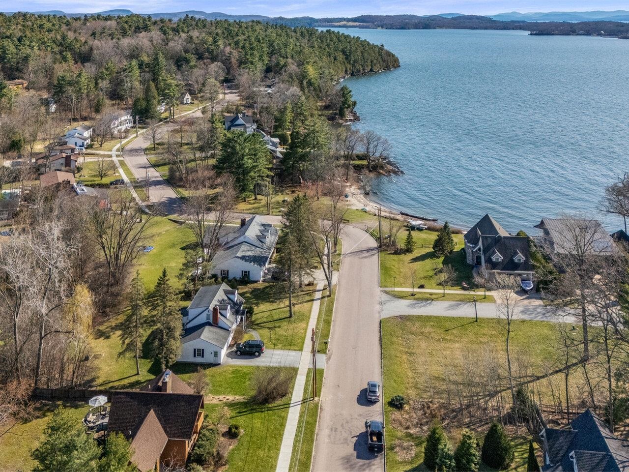 Burlington, Vermont, 05401, United States, 2 Bedrooms Bedrooms, ,3 BathroomsBathrooms,Residential,For Sale,1883018