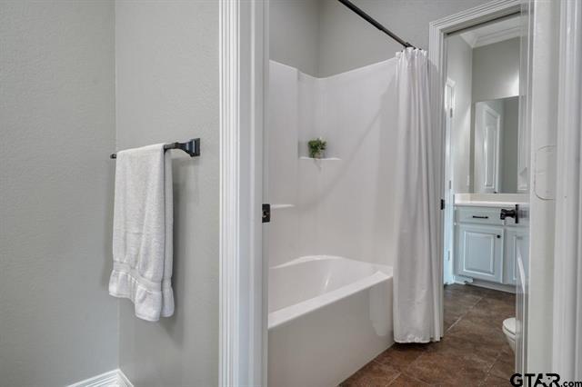 Tyler, Texas, 75706, United States, 4 Bedrooms Bedrooms, ,3 BathroomsBathrooms,Residential,For Sale,1976690