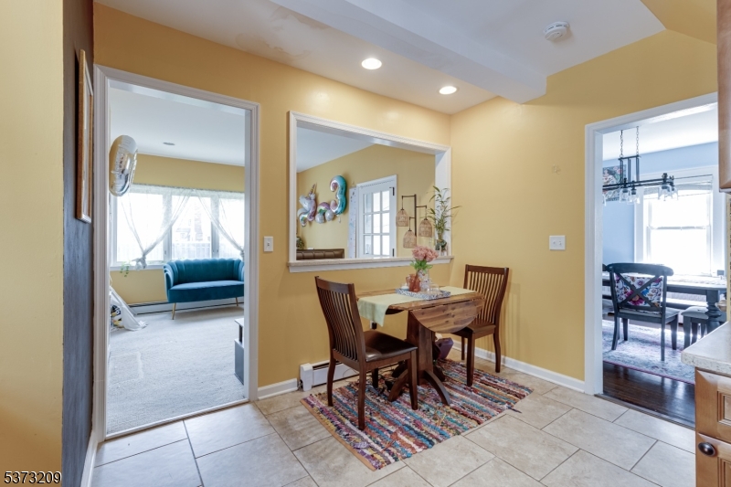 Scotch Plains Twp., New Jersey, 07076, United States, 4 Bedrooms Bedrooms, ,2 BathroomsBathrooms,Residential,For Sale,1900897