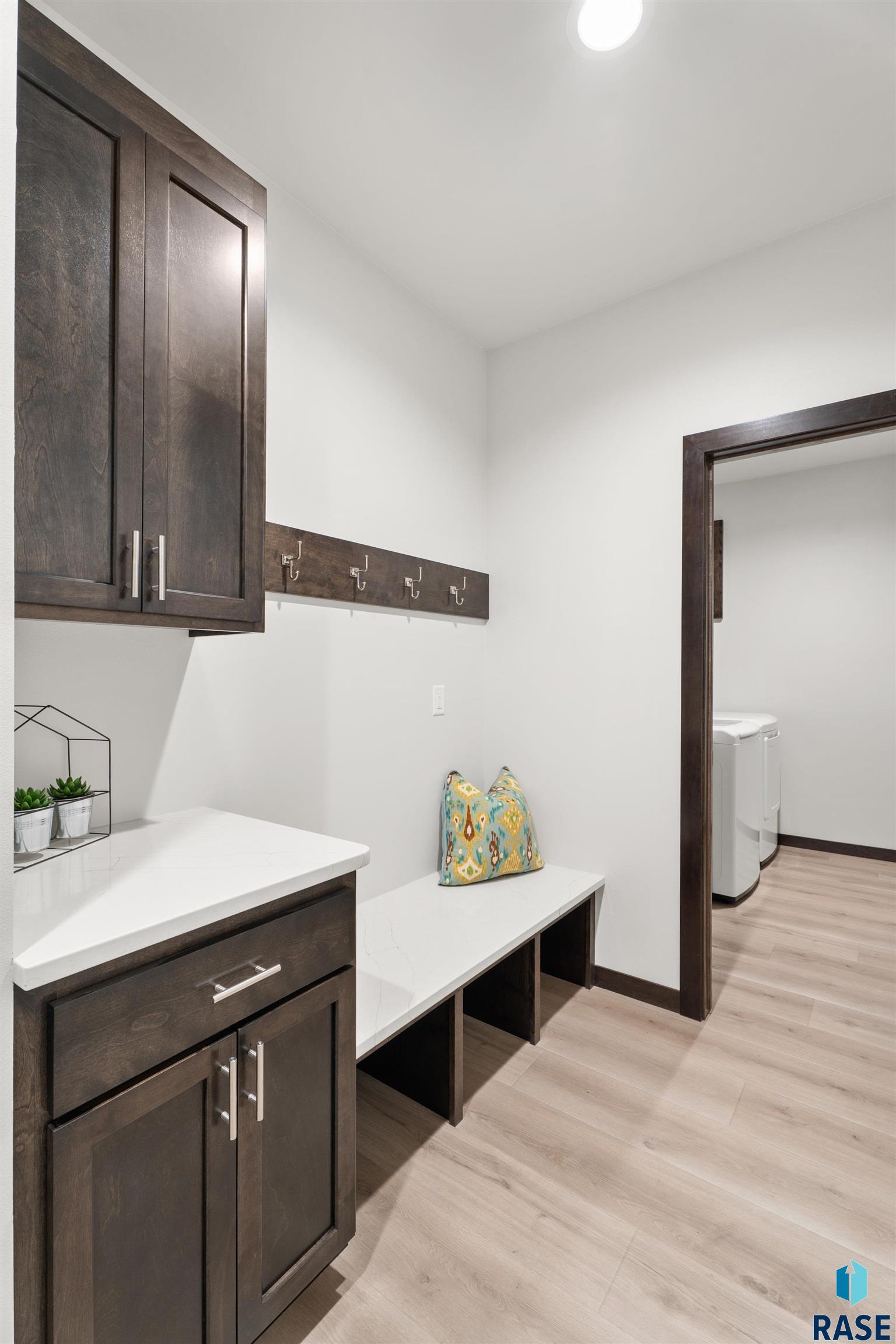 Sioux Falls, South Dakota, 57110, United States, 4 Bedrooms Bedrooms, ,2 BathroomsBathrooms,Residential,For Sale,1976702