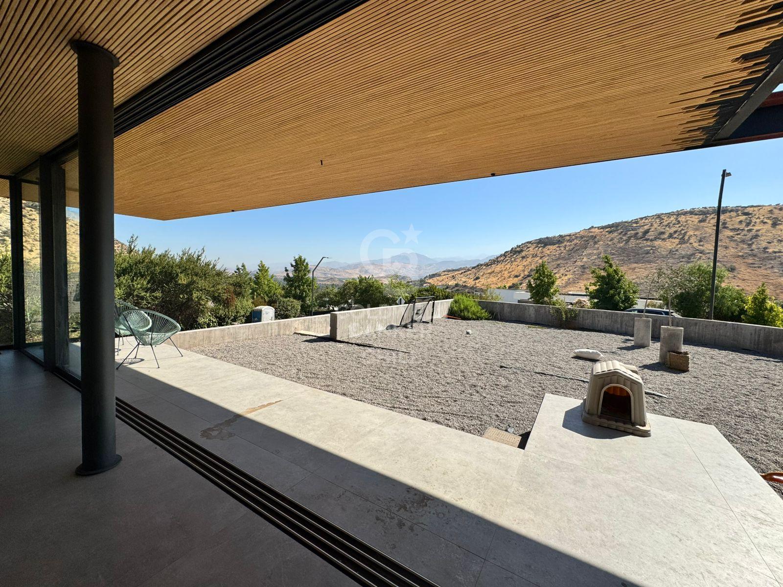 Colina, Chile, 4 Bedrooms Bedrooms, ,4 BathroomsBathrooms,Residential,For Sale,1690694