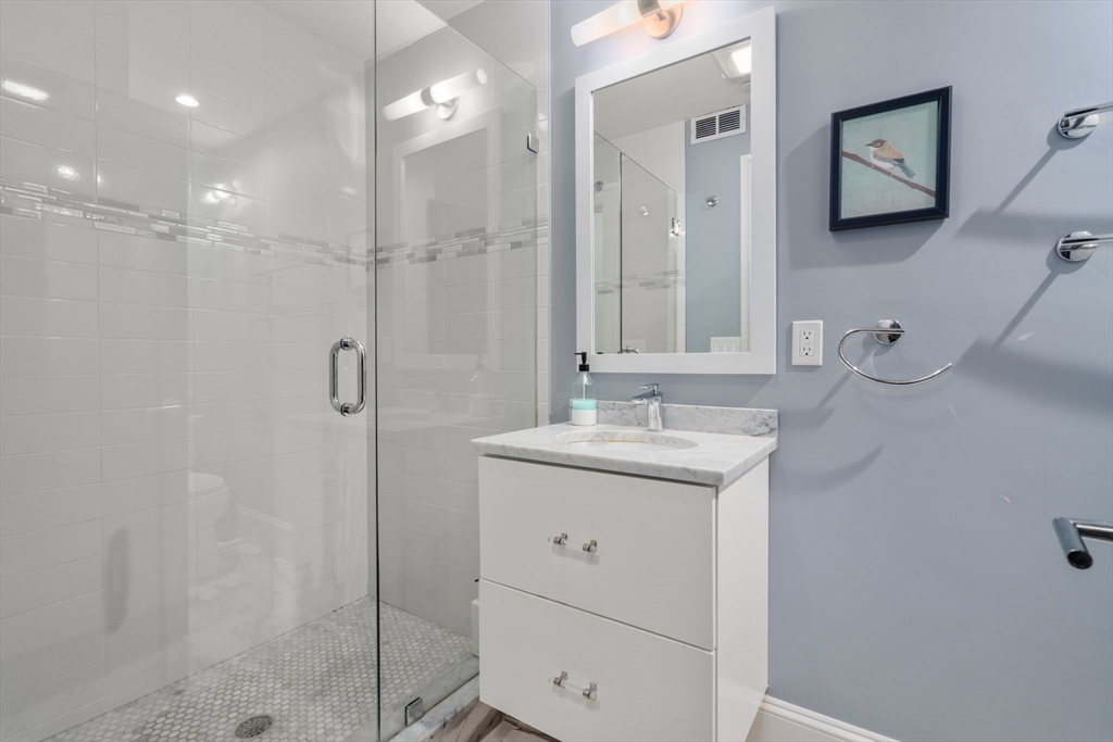 Brookline, Massachusetts, 02445, United States, 4 Bedrooms Bedrooms, ,4 BathroomsBathrooms,Residential,For Sale,1911684