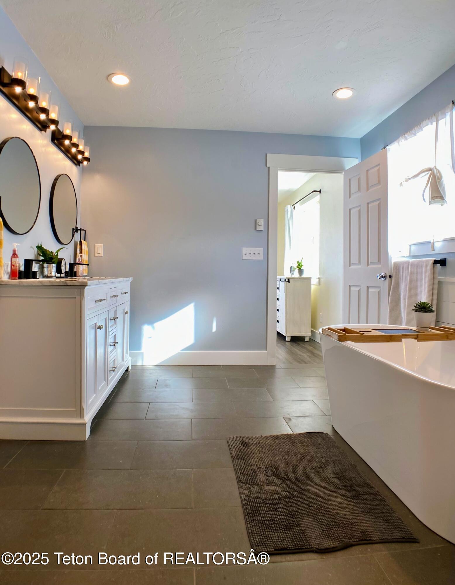 Tetonia, Idaho, 83452, United States, 3 Bedrooms Bedrooms, ,2 BathroomsBathrooms,Residential,For Sale,1898608