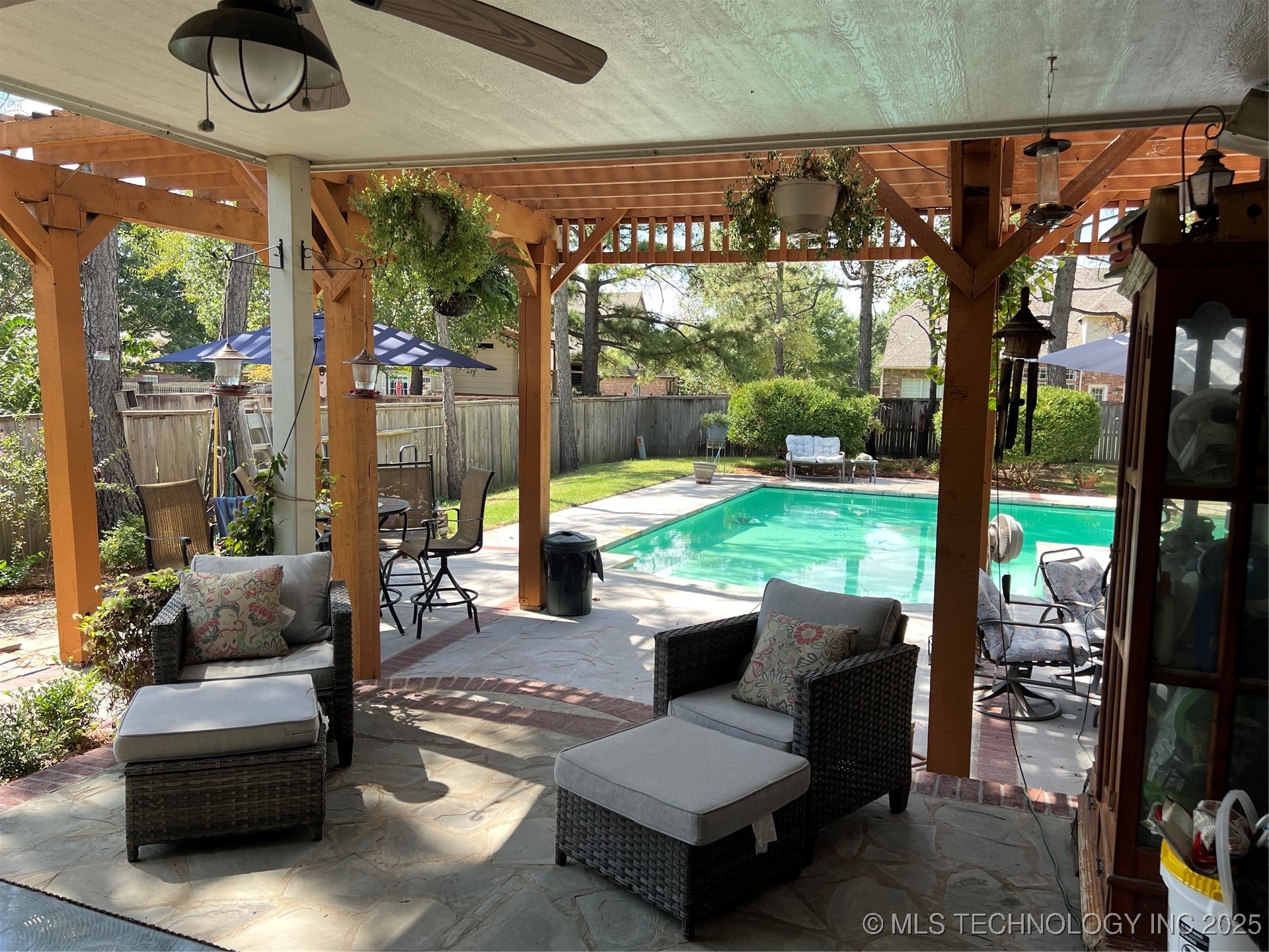 Owasso, Oklahoma, 74055, United States, 4 Bedrooms Bedrooms, ,5 BathroomsBathrooms,Residential,For Sale,1992849