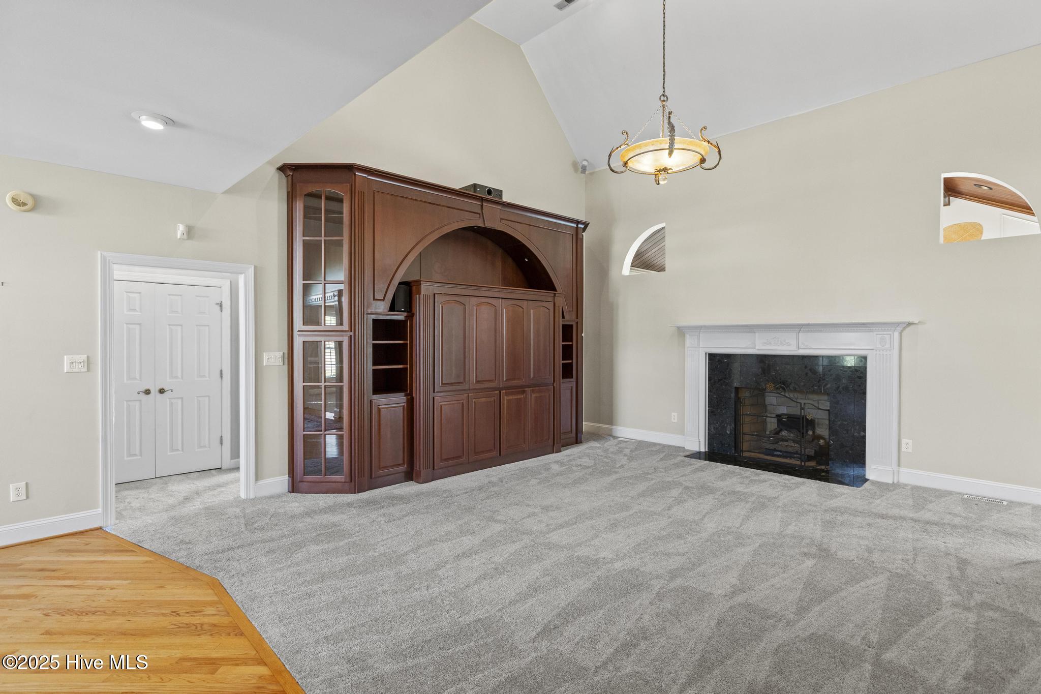 Jacksonville, North Carolina, 28540, United States, 4 Bedrooms Bedrooms, ,5 BathroomsBathrooms,Residential,For Sale,1944565
