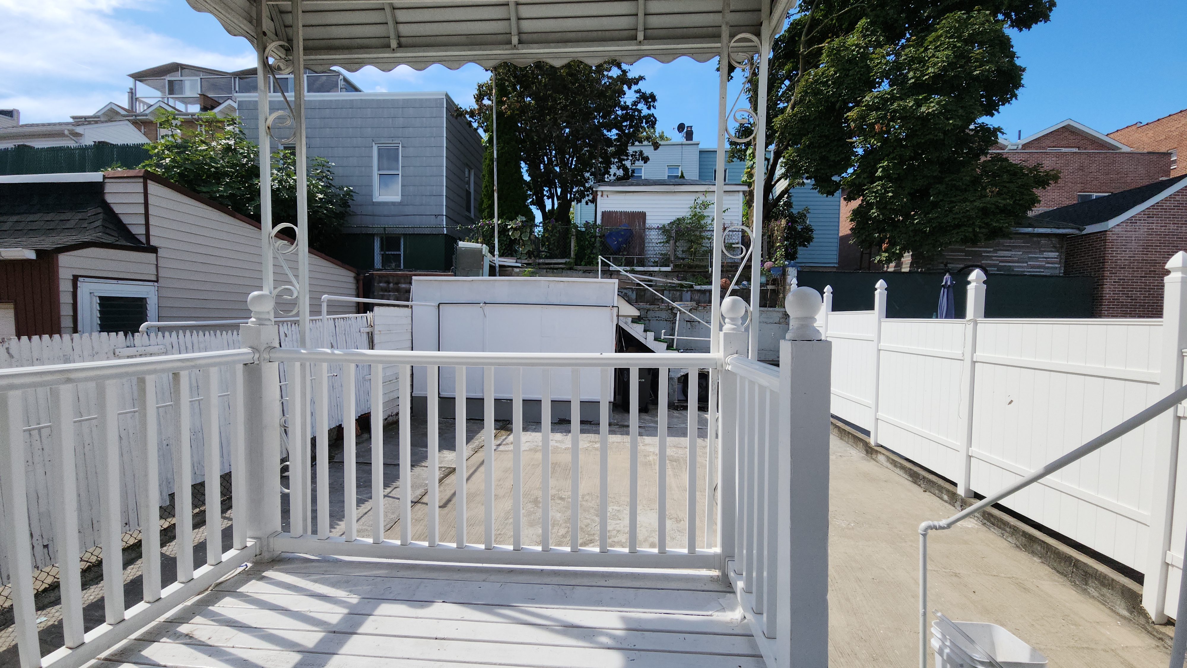Elmhurst, New York, 11373, United States, 5 Bedrooms Bedrooms, ,2 BathroomsBathrooms,Residential,For Sale,1943620