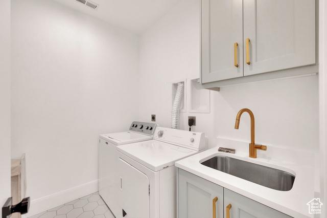 Draper, Utah, 84020, United States, 4 Bedrooms Bedrooms, ,4 BathroomsBathrooms,Residential,For Sale,1981128