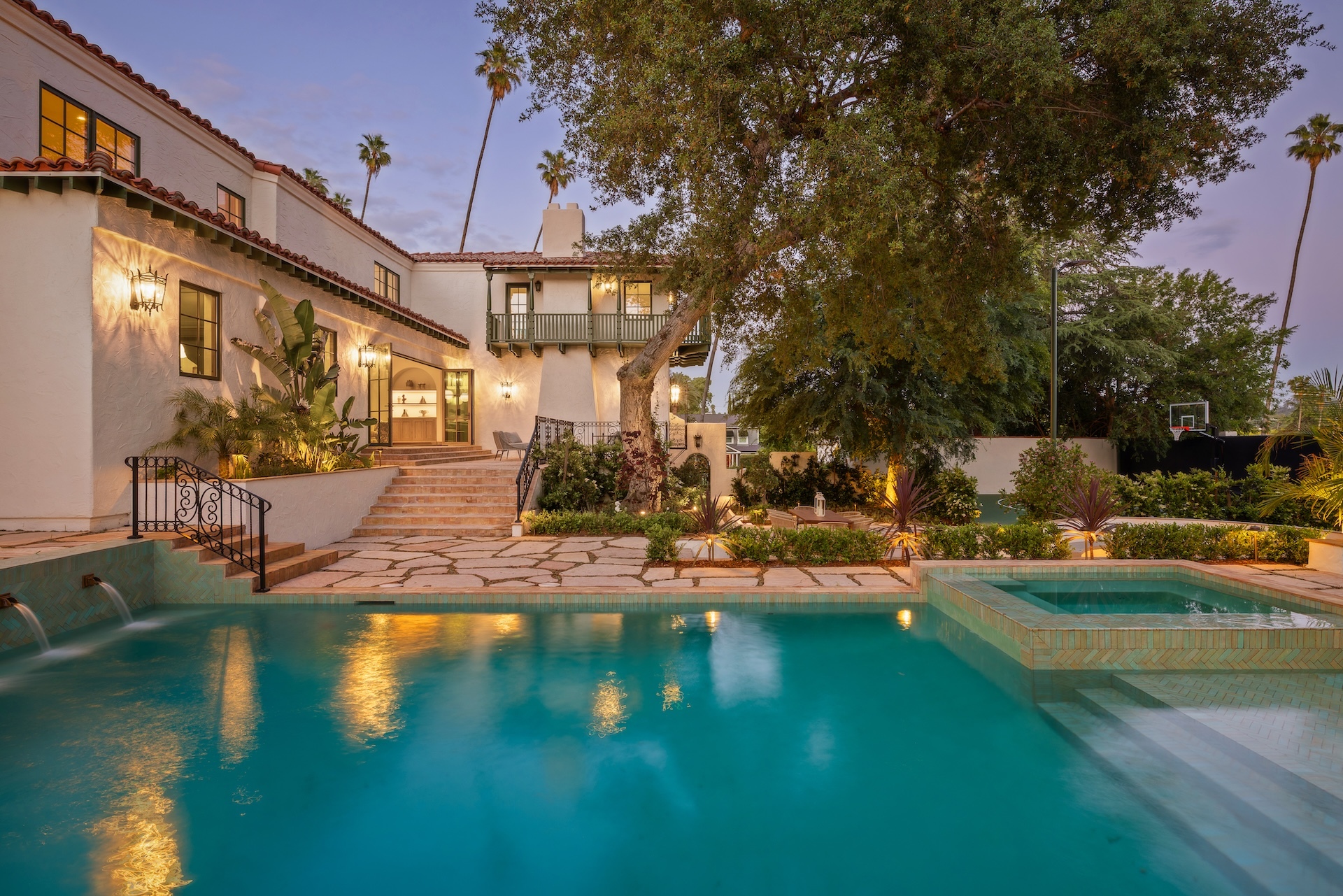  2110 Hill Dr - 物件實景