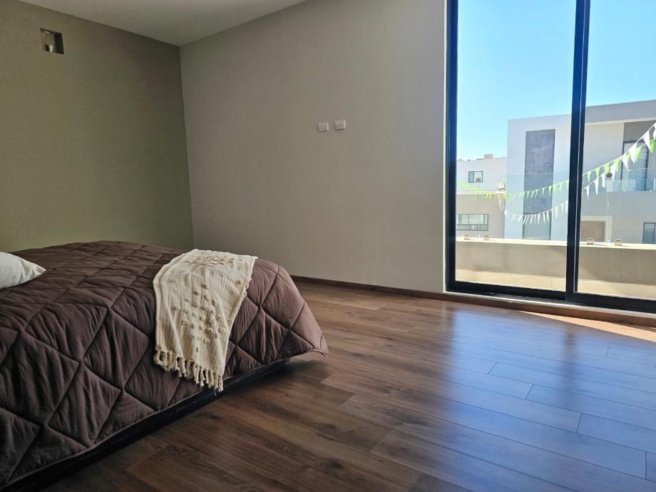 Torreón, Coahuila de Zaragoza, 27023, Mexico, 4 Bedrooms Bedrooms, ,4 BathroomsBathrooms,Residential,For Sale,2001959