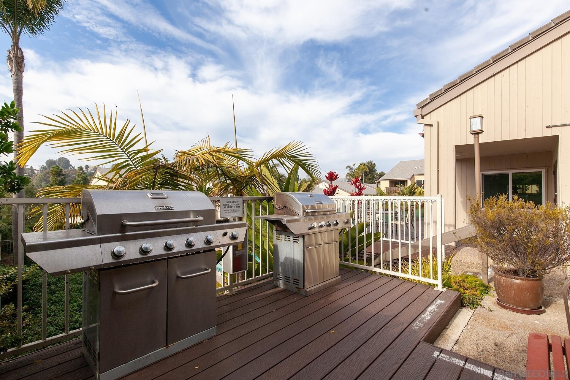 8512 Via Mallorca F, La Jolla, California, 92037, United States, 1 Bedroom Bedrooms, ,1 BathroomBathrooms,Residential,For Sale,8512 Via Mallorca F,1682425