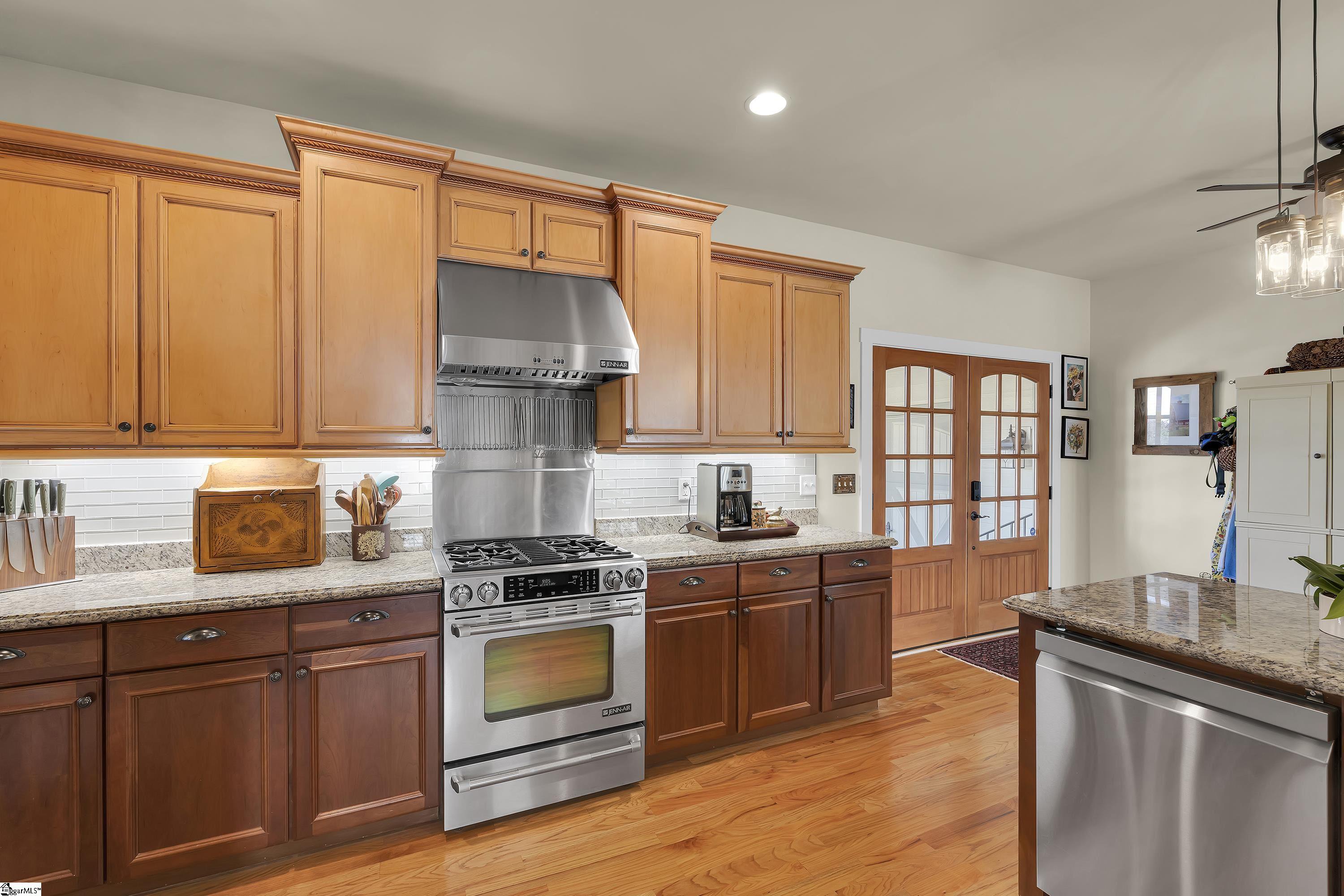 Simpsonville, South Carolina, 29681, United States, 4 Bedrooms Bedrooms, ,4 BathroomsBathrooms,Residential,For Sale,1986558