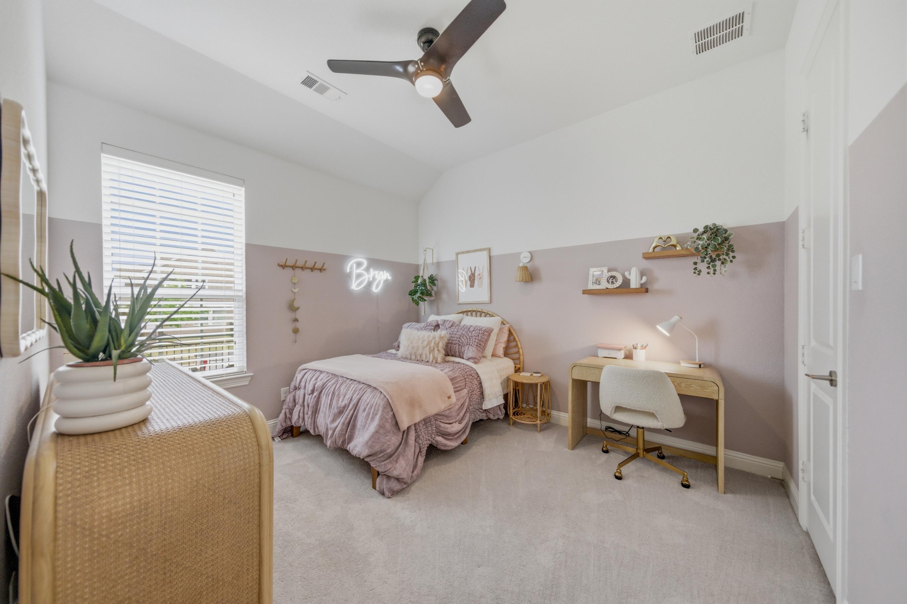  Skip the New Build. Established Walsh Phase 1 with a Backyard Putting Green - 物件實景