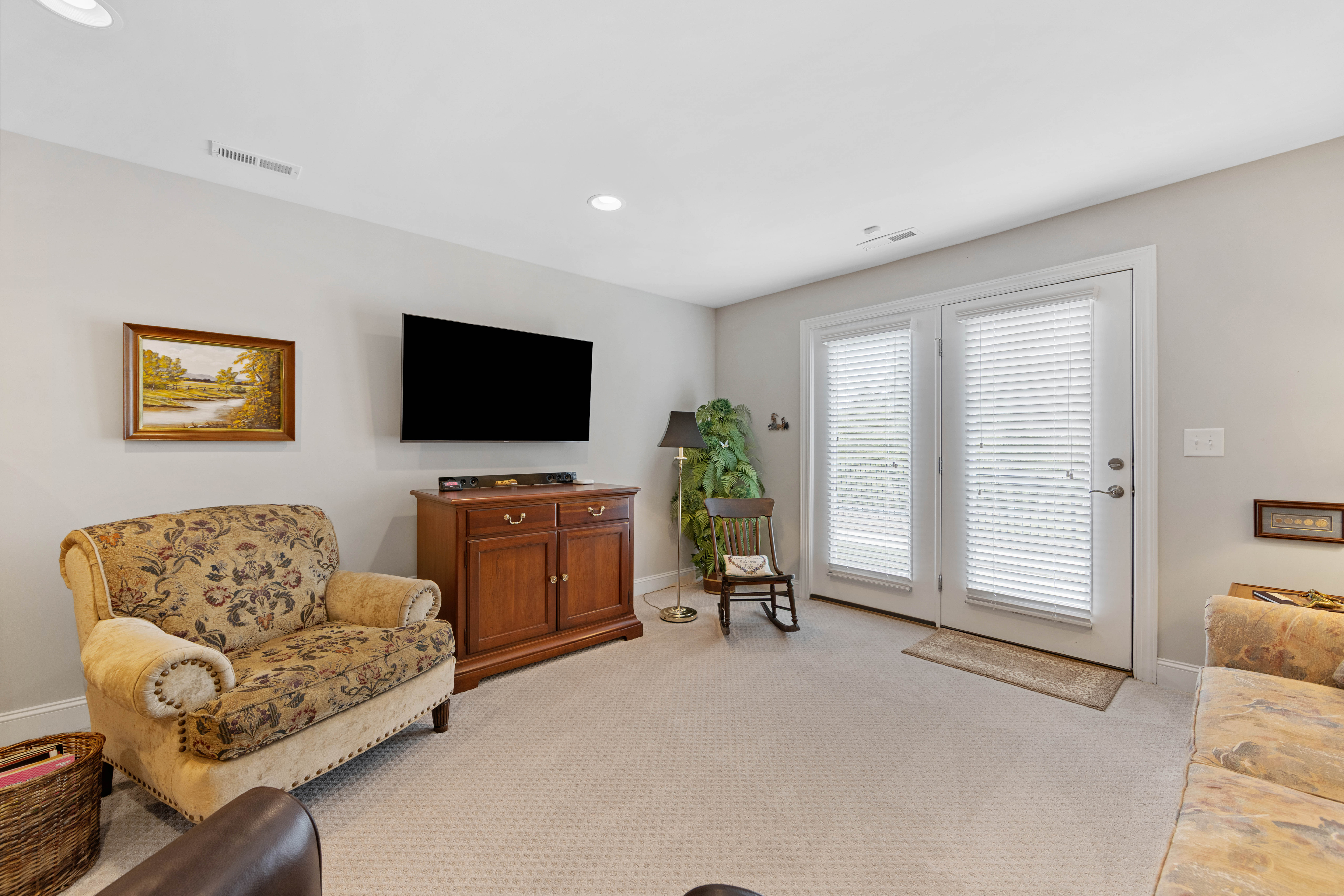 Cornelius, North Carolina, 28031, United States, 3 Bedrooms Bedrooms, ,3 BathroomsBathrooms,Residential,For Sale,1908056