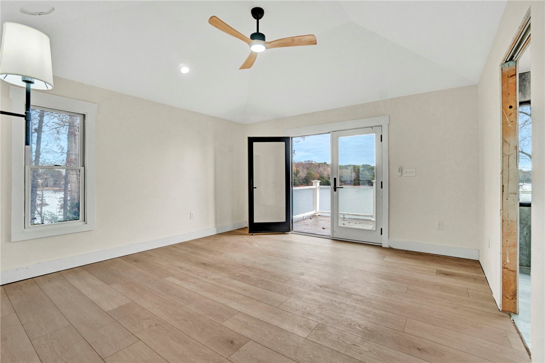 Seneca, South Carolina, 29672, United States, 6 Bedrooms Bedrooms, ,5 BathroomsBathrooms,Residential,For Sale,2002208