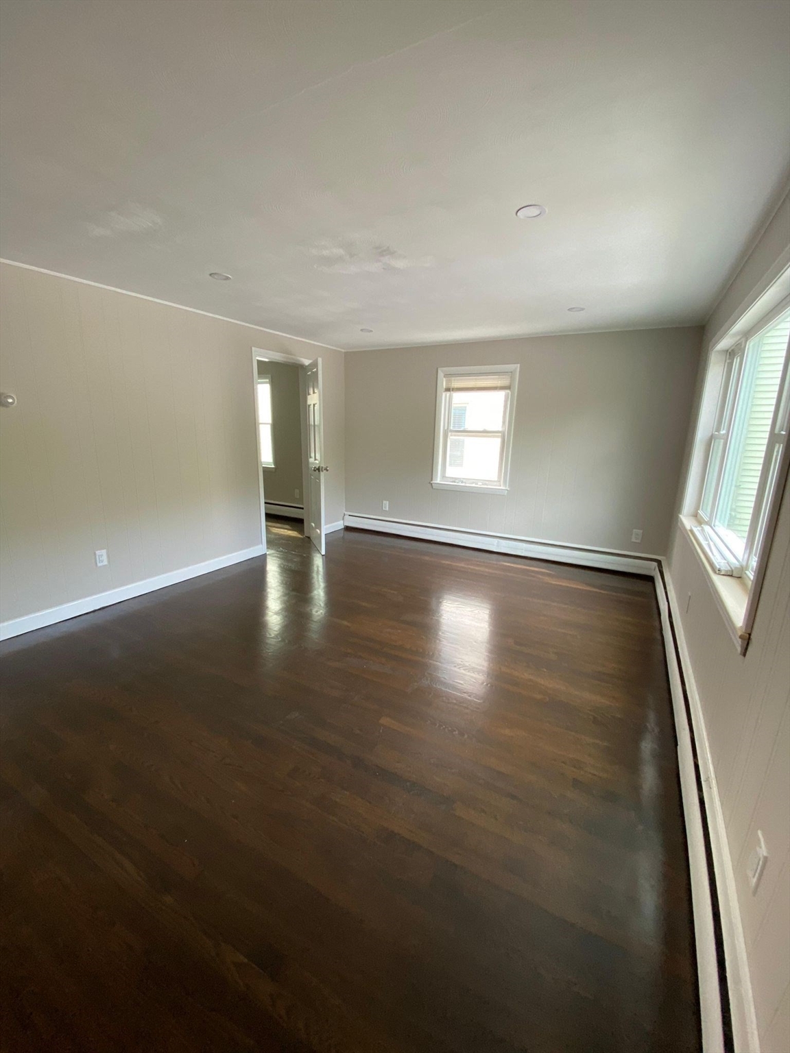 Revere, Massachusetts, 02151, United States, 6 Bedrooms Bedrooms, ,3 BathroomsBathrooms,Residential,For Sale,1898078