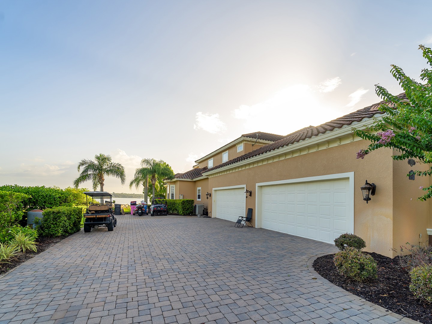 Thonotosassa, Florida, 33592, United States, 5 Bedrooms Bedrooms, ,6 BathroomsBathrooms,Residential,For Sale,1979751