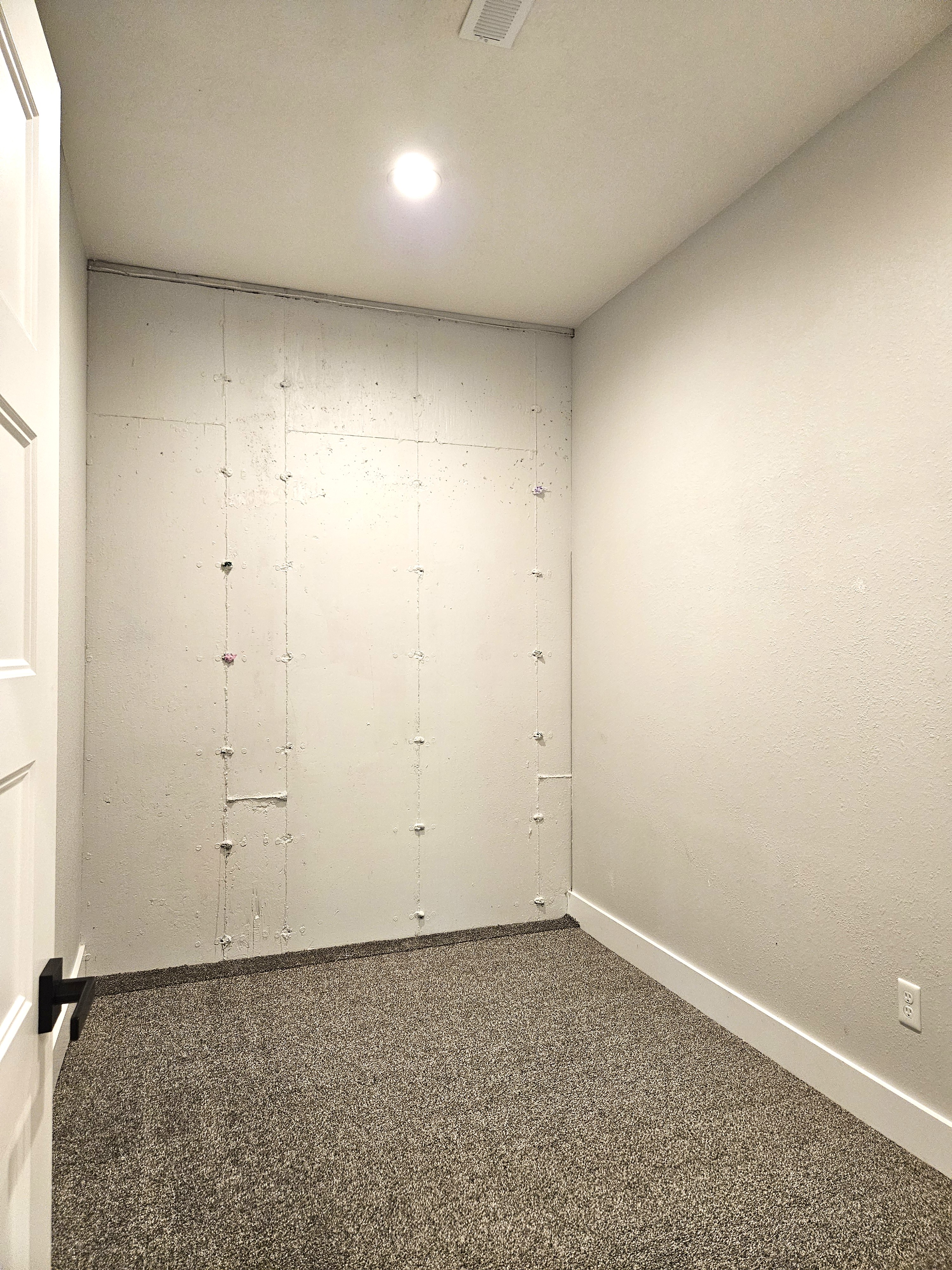 SPRINGFIELD, Missouri, 65804, United States, 4 Bedrooms Bedrooms, ,4 BathroomsBathrooms,Residential,For Sale,1996433