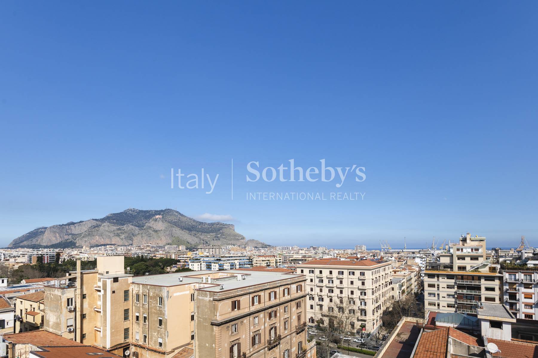  Bright penthouse in the Libertà area - 物件實景