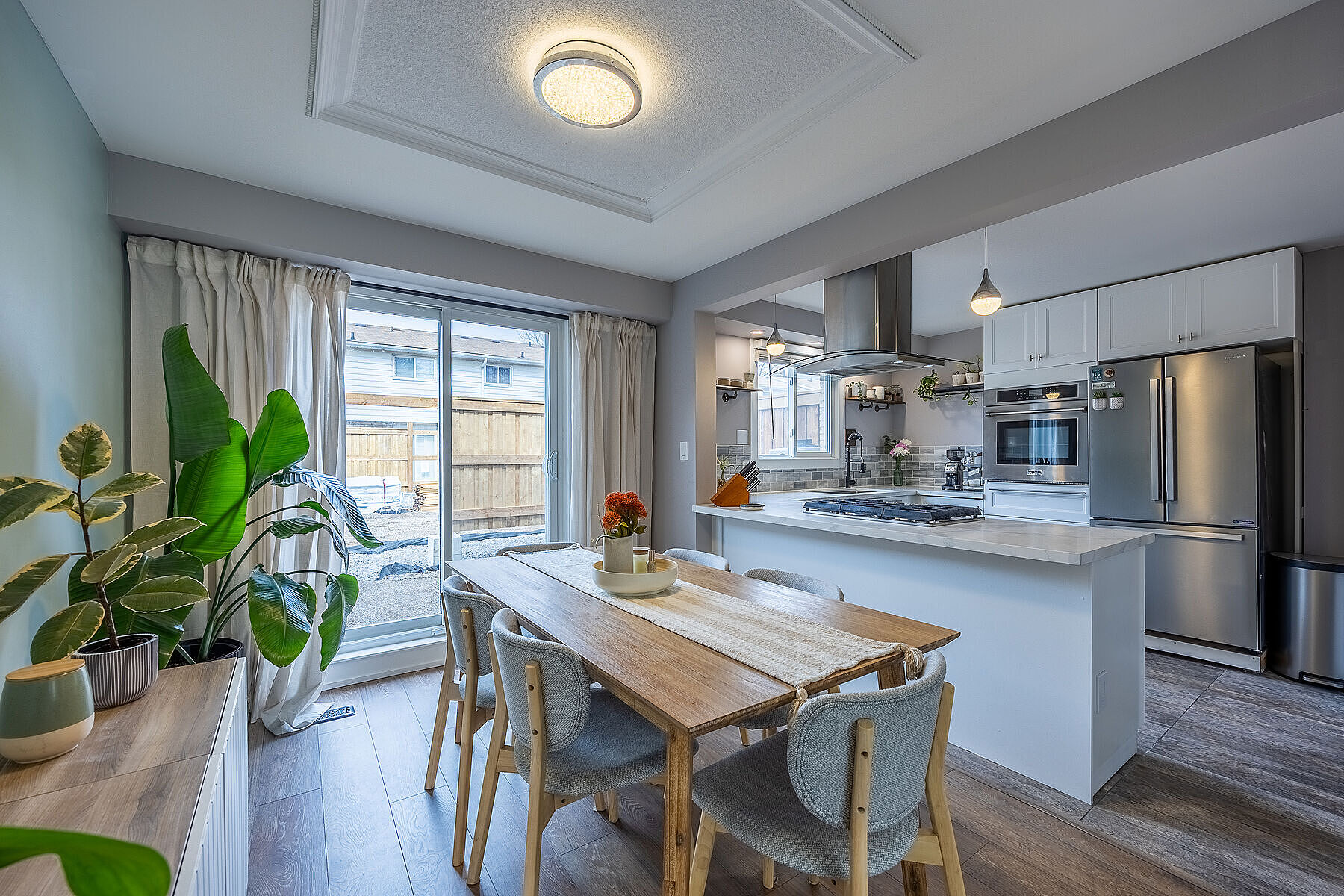  5475 Lakeshore Rd 113 - 物件實景
