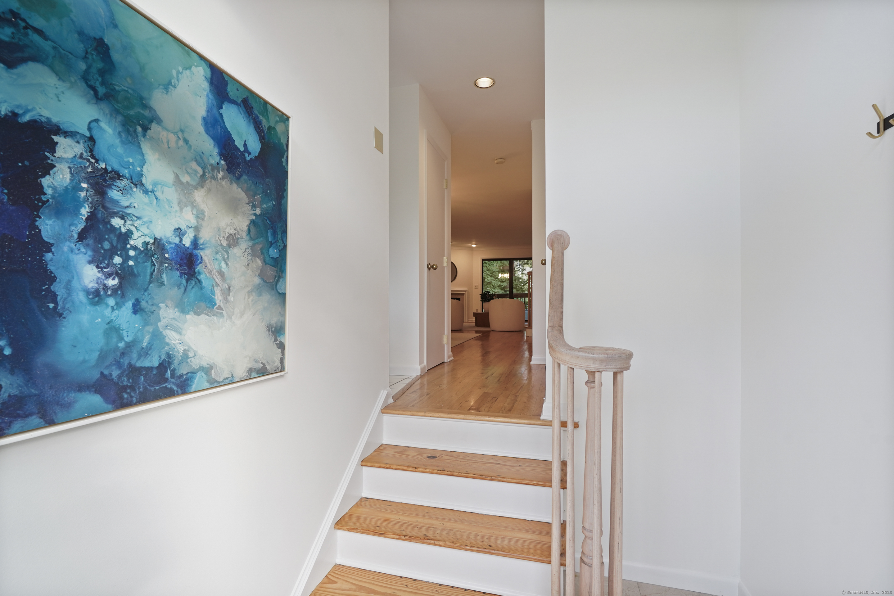 Stamford, Connecticut, 06905, United States, 2 Bedrooms Bedrooms, ,3 BathroomsBathrooms,Residential,For Sale,1997039