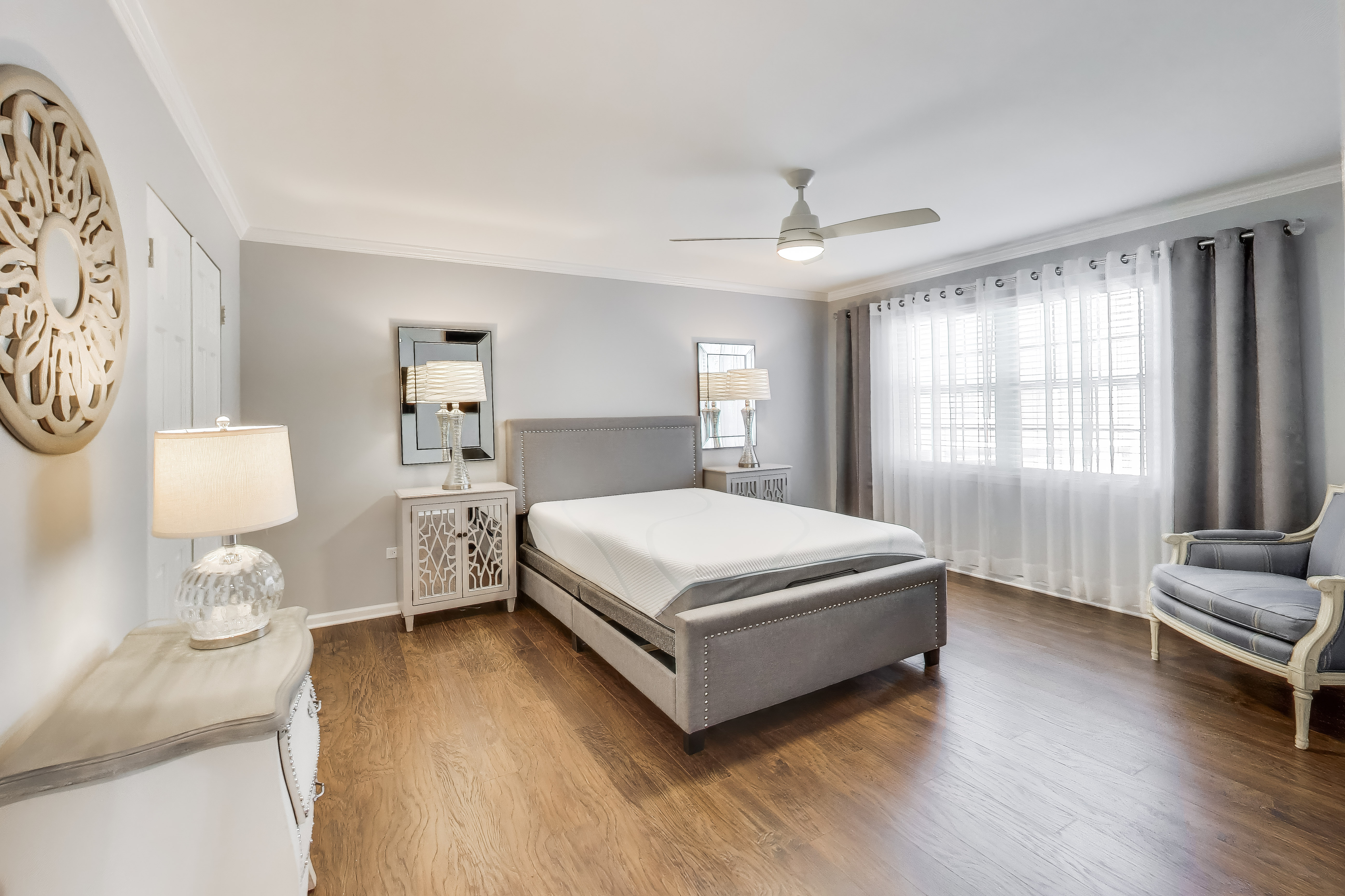  Fully Upgraded Townhome in the Highly Sought after Knollwood Subdivision - 物件實景