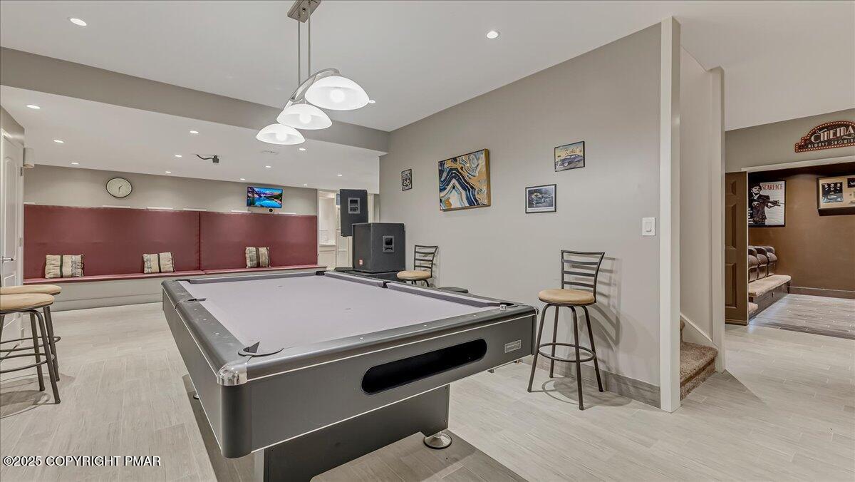 East Stroudsburg, Pennsylvania, 18302, United States, 5 Bedrooms Bedrooms, ,4 BathroomsBathrooms,Residential,For Sale,1980579