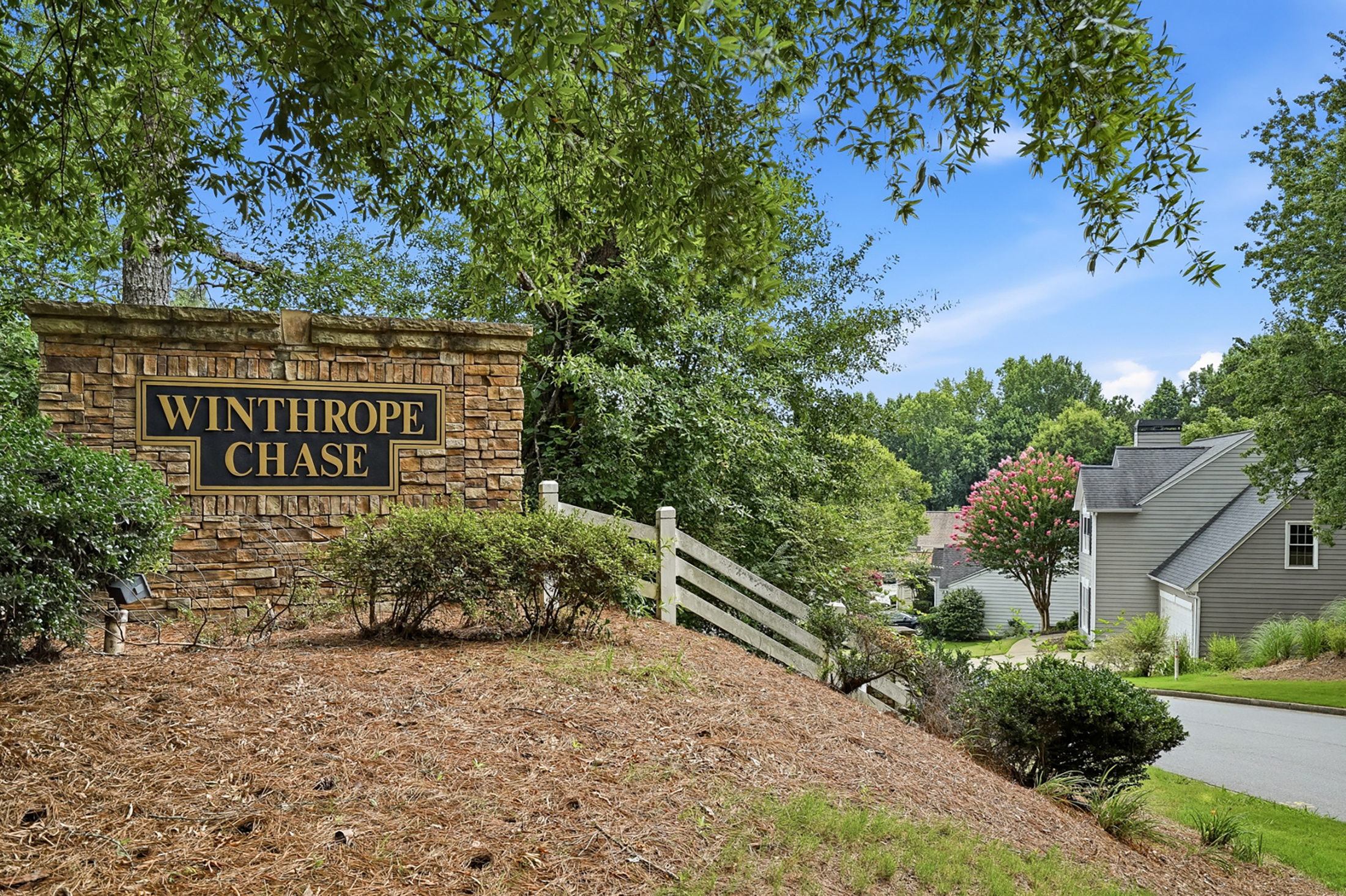  Private Cul-de-Sac Retreat in a Prime Alpharetta Swim Community - 物件實景