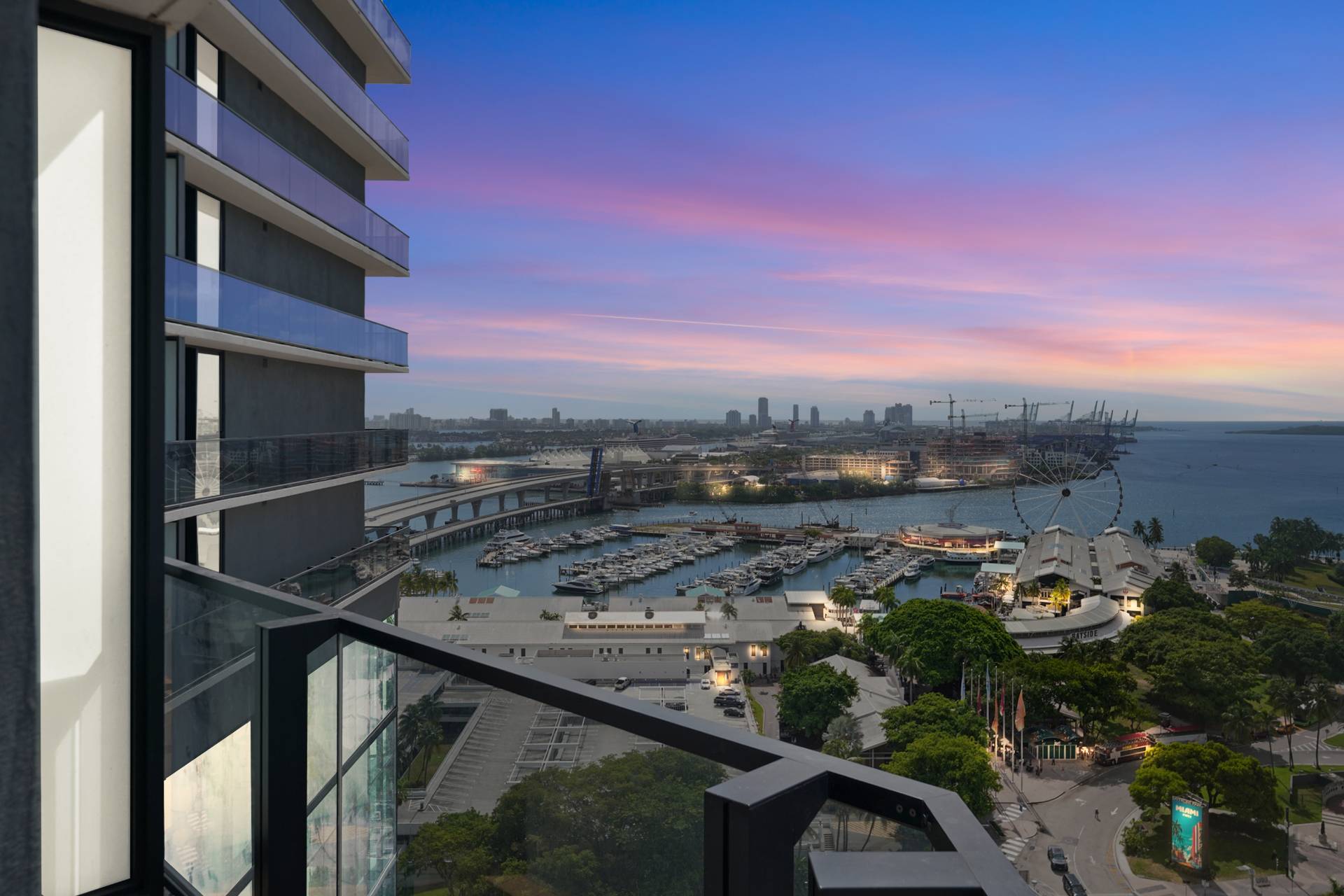  398 NE 5th St, Miami, FL, 33132 - 物件實景