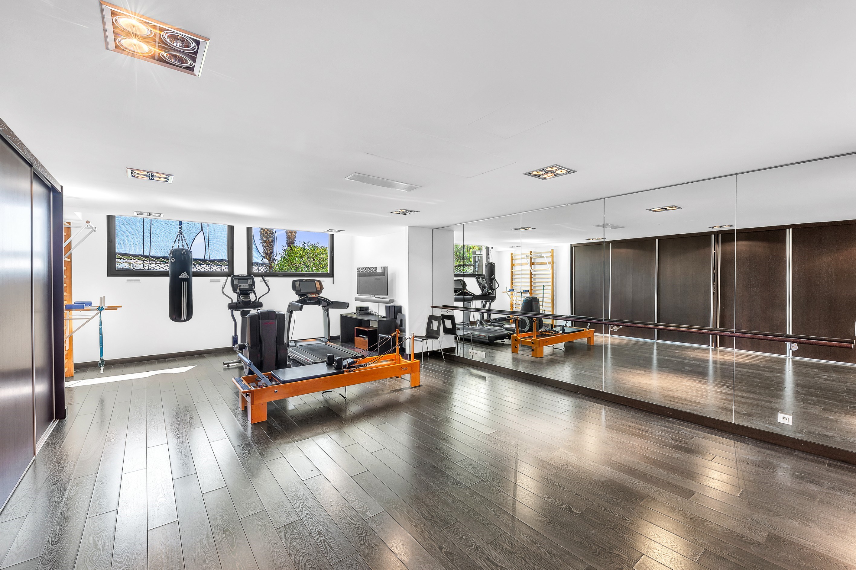  Very exclusive contemporary villa with panoramic sea view, renowned private dom… - 物件實景