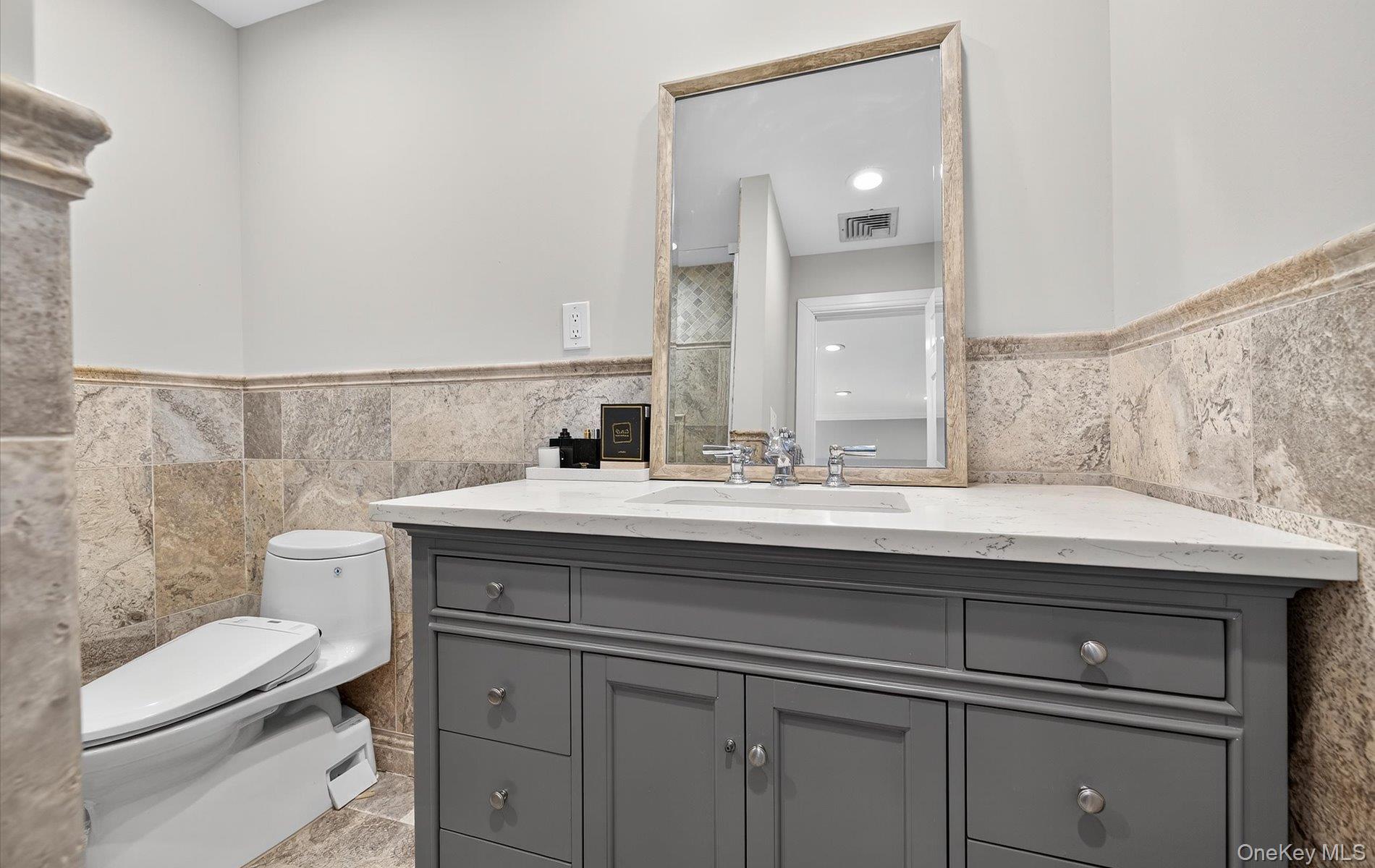 Woodbury, New York, 11797, United States, 5 Bedrooms Bedrooms, ,6 BathroomsBathrooms,Residential,For Sale,1918098