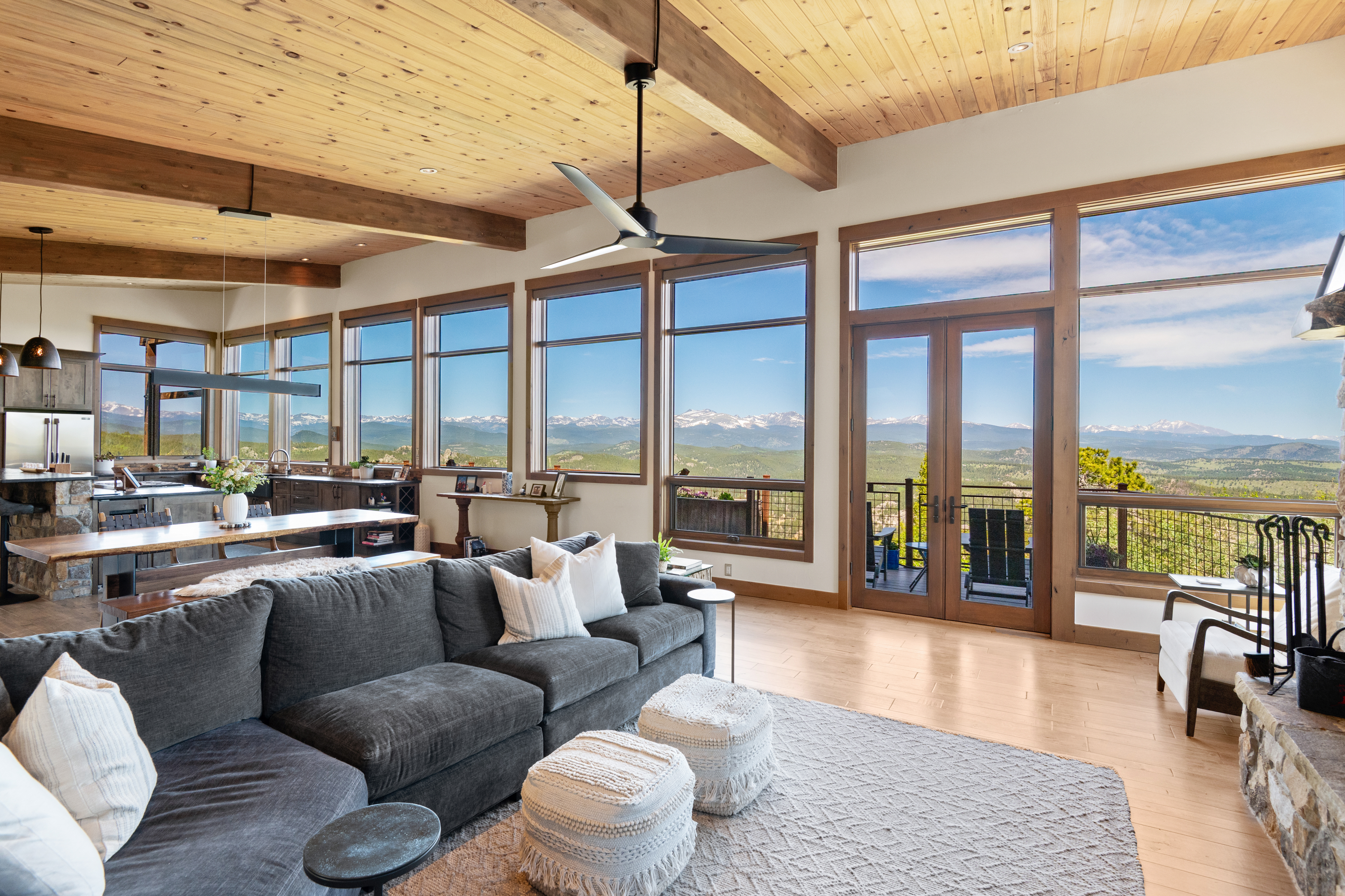  Custom Retreat with Unobstructed Views - 物件實景