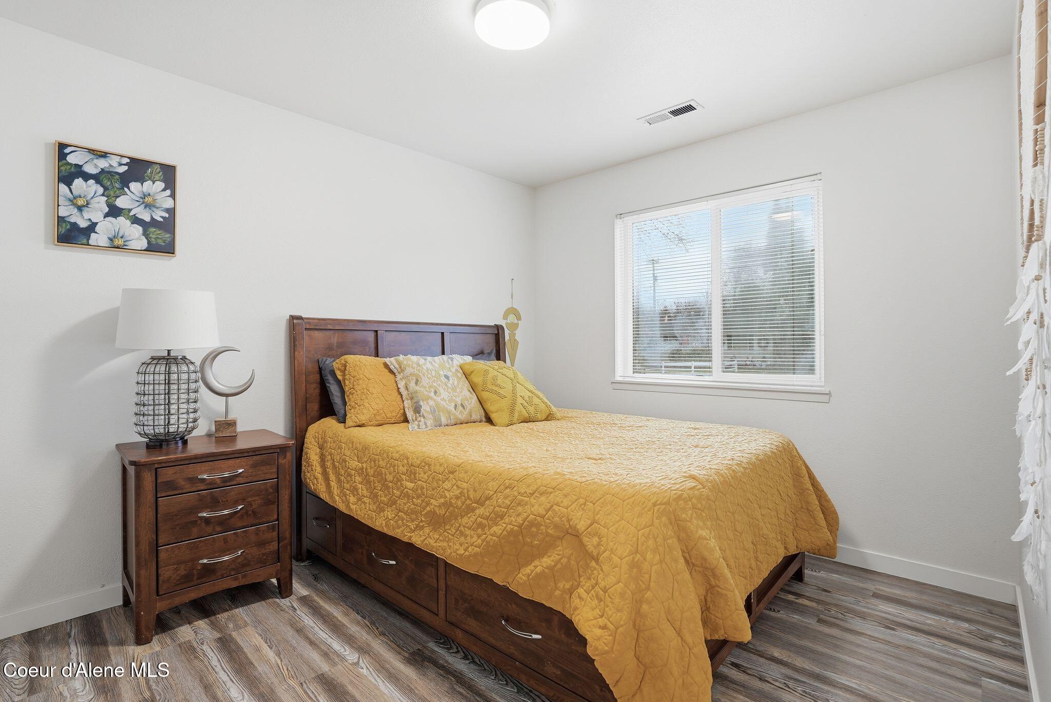 Coeur d'Alene, Idaho, 83814, United States, ,Residential,For Sale,2033062