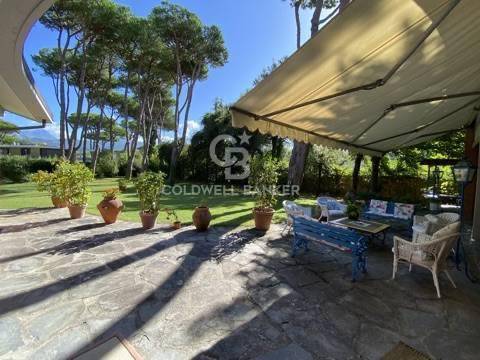 Via E. Malatesta, Forte dei Marmi, Lucca, 55042, IT, 7 Bedrooms Bedrooms, ,6 BathroomsBathrooms,Residential,For Sale,Via E. Malatesta,1676797