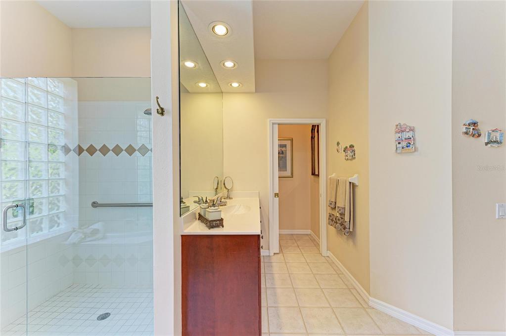 Lakewood Ranch, Florida, 34202, United States, 3 Bedrooms Bedrooms, ,2 BathroomsBathrooms,Residential,For Sale,1970113