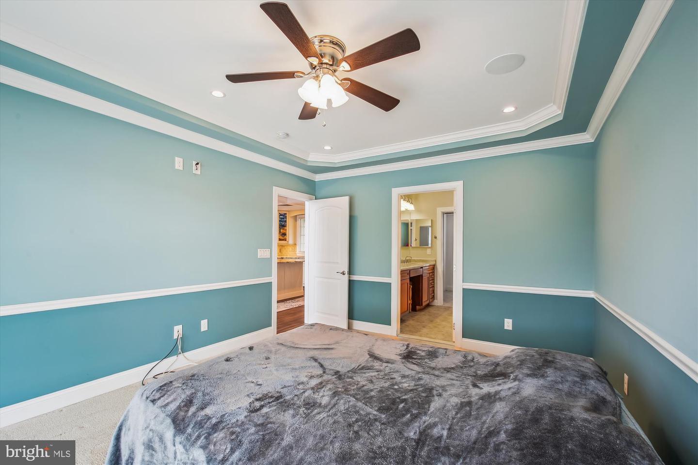 Glen Burnie, Maryland, 21060, United States, 2 Bedrooms Bedrooms, ,4 BathroomsBathrooms,Residential,For Sale,1867358