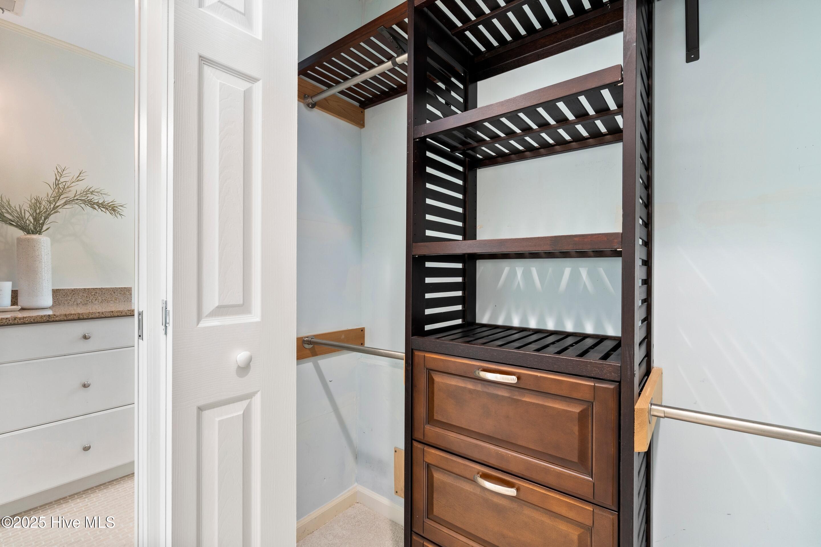 Wilmington, North Carolina, 28409, United States, 4 Bedrooms Bedrooms, ,3 BathroomsBathrooms,Residential,For Sale,1967637