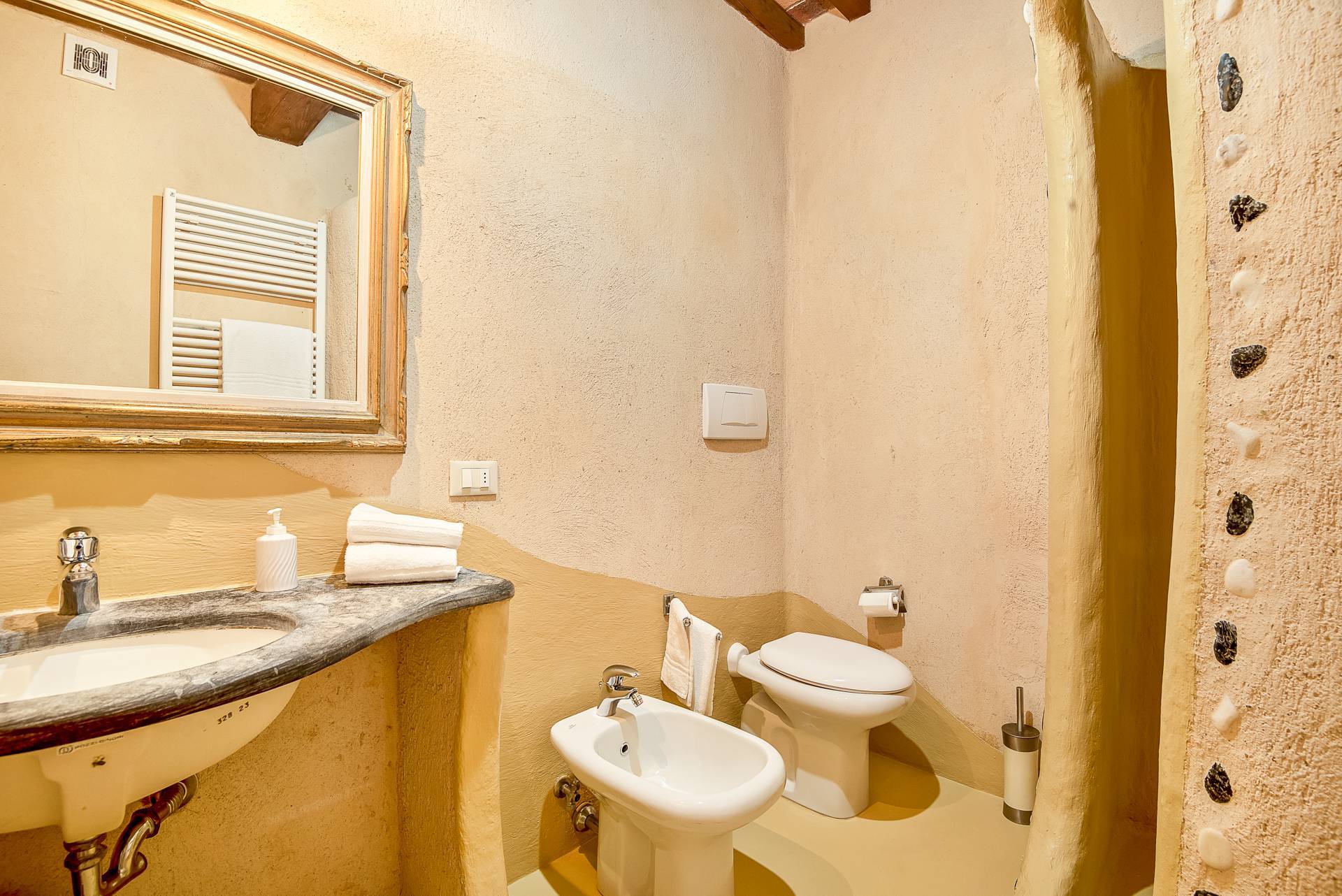 Gallena, Camaiore, Lucca, 55041, IT, 4 Bedrooms Bedrooms, ,6 BathroomsBathrooms,Residential,For Sale,Gallena,1442071