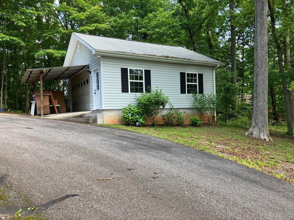 Young Harris, Georgia, 30582, United States, 3 Bedrooms Bedrooms, ,3 BathroomsBathrooms,Residential,For Sale,1847113