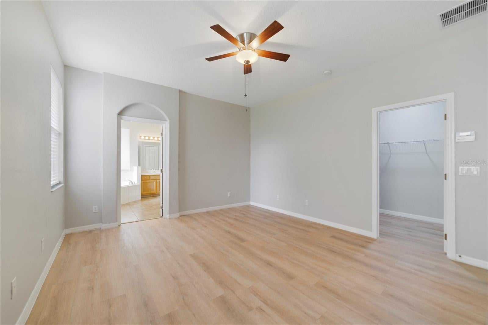 WINDERMERE, Florida, 34786, United States, 4 Bedrooms Bedrooms, ,3 BathroomsBathrooms,Residential,For Sale,2007763