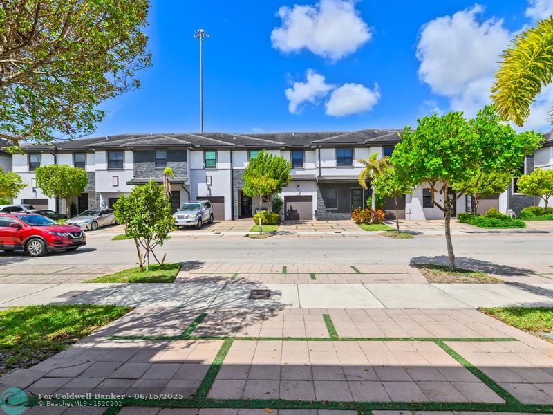 Miami Lakes, Florida, 33018, United States, 3 Bedrooms Bedrooms, ,3 BathroomsBathrooms,Residential,For Sale,1918838