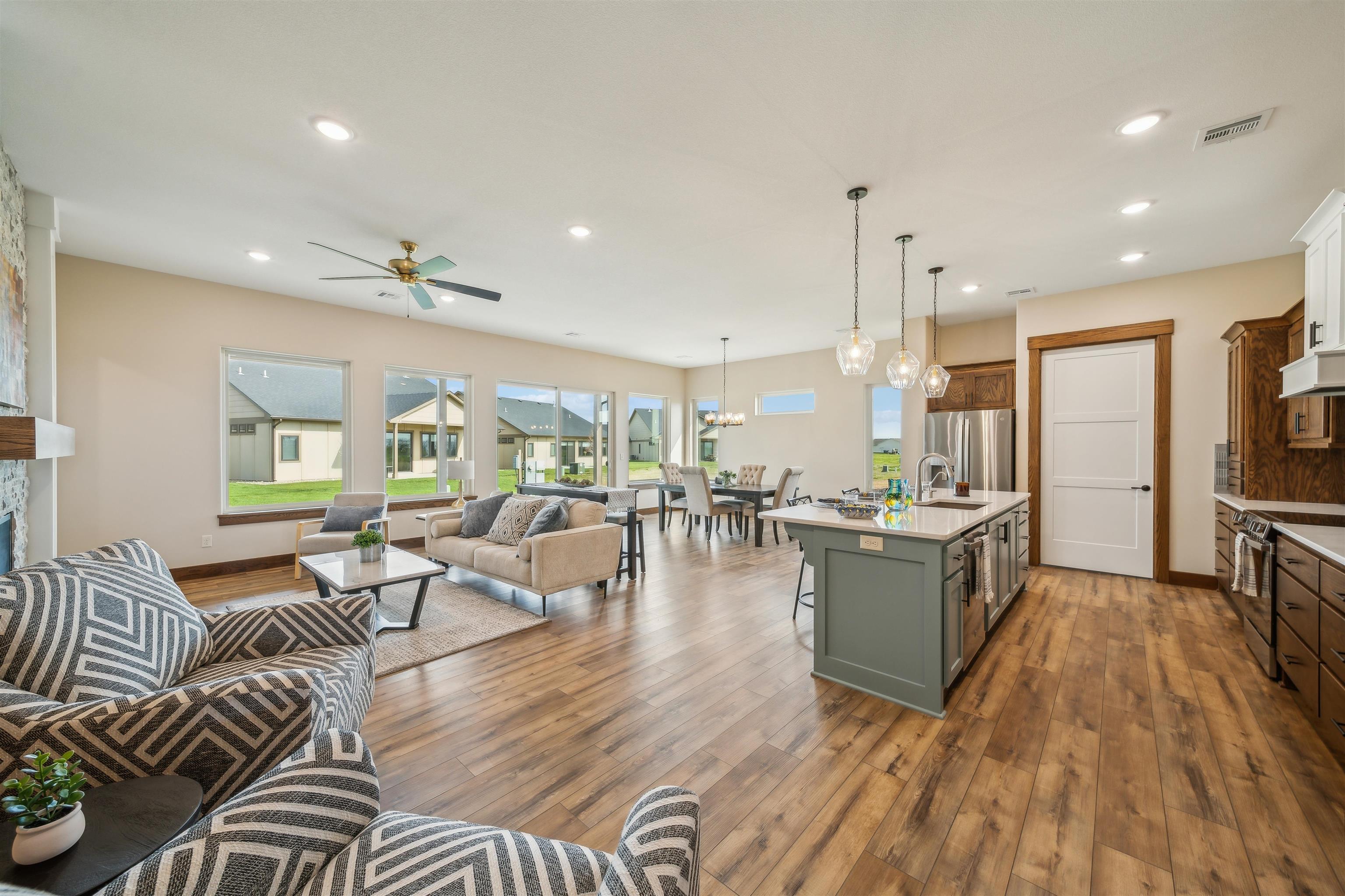 Goddard, Kansas, 67052, United States, 3 Bedrooms Bedrooms, ,3 BathroomsBathrooms,Residential,For Sale,1786497